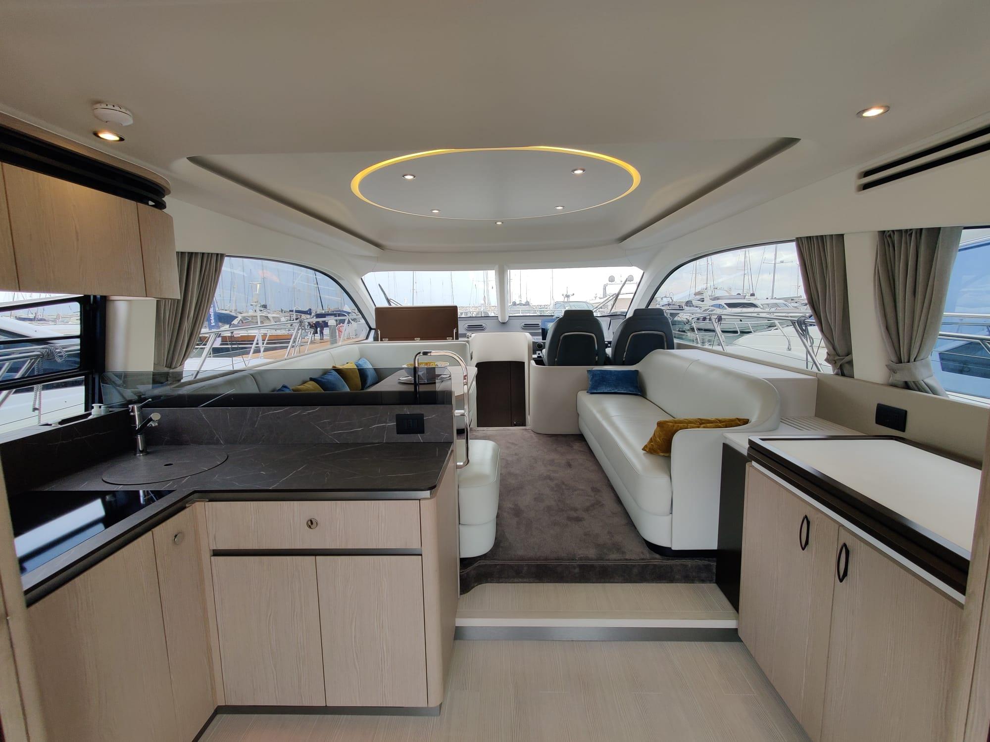Yacht Photos Pics