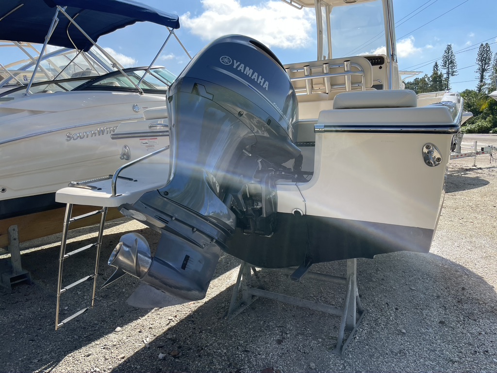2017 Grady-White Fisherman 209
