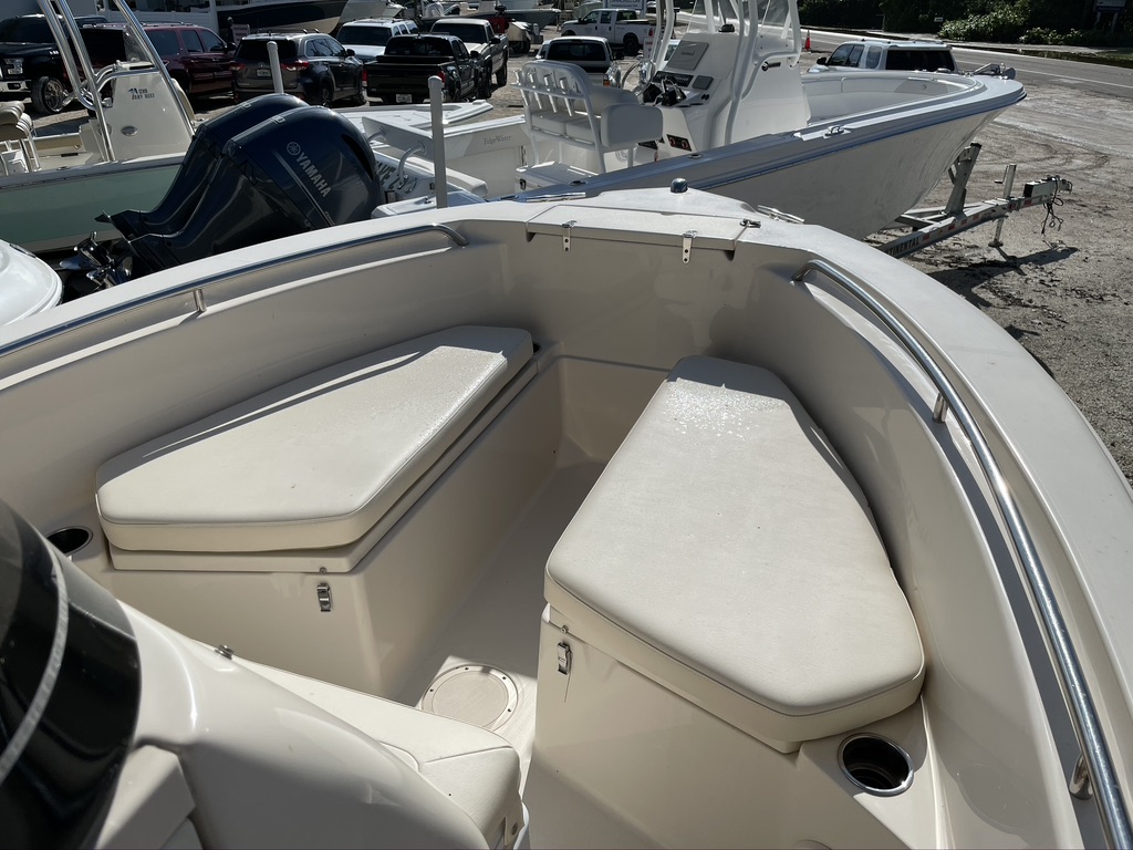 2017 Grady-White Fisherman 209
