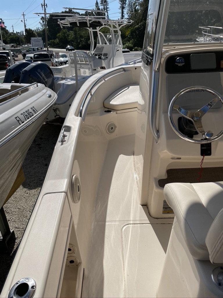 2017 Grady-White Fisherman 209