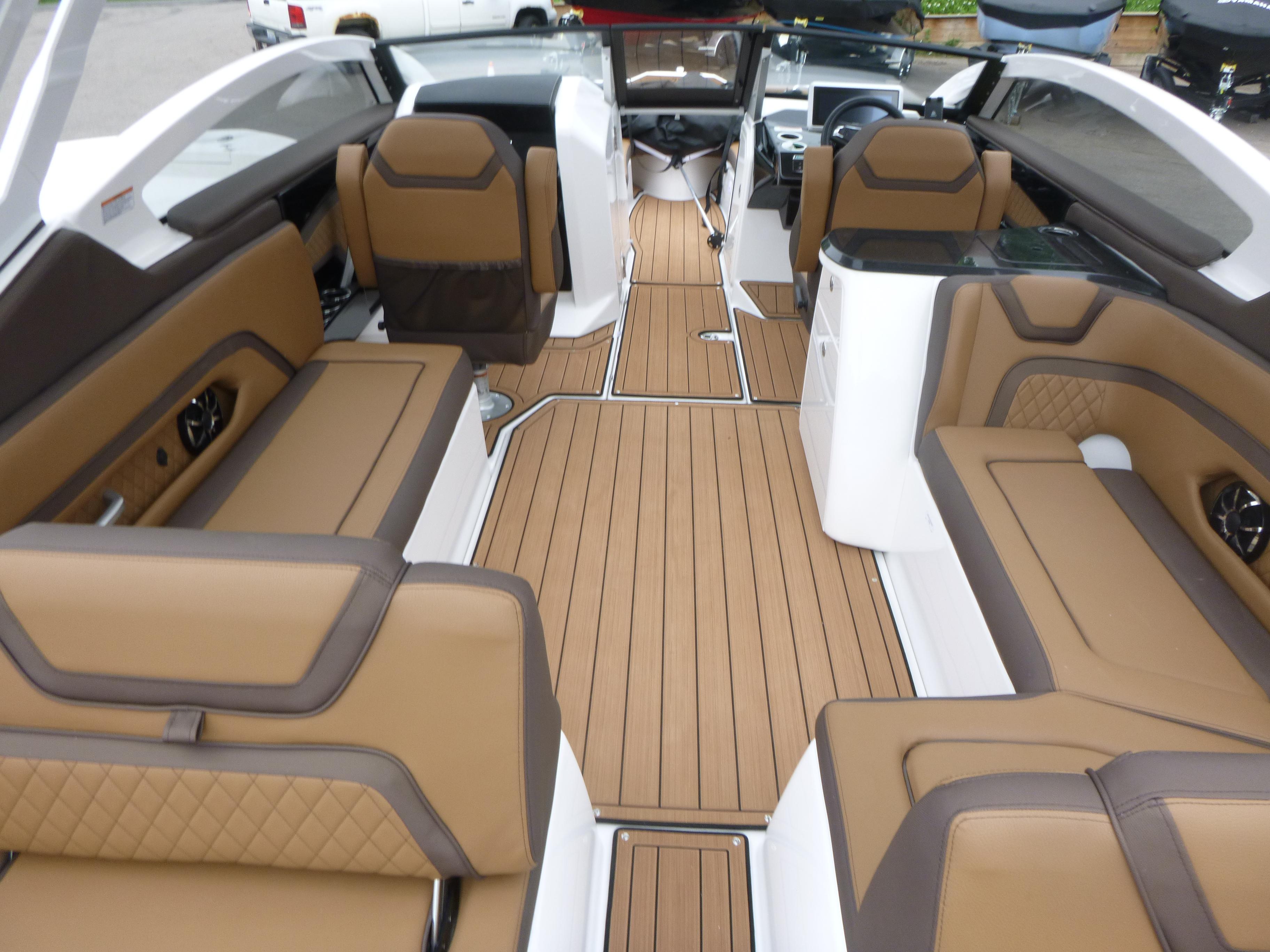 2025 Yamaha Boats 275SD Gallery