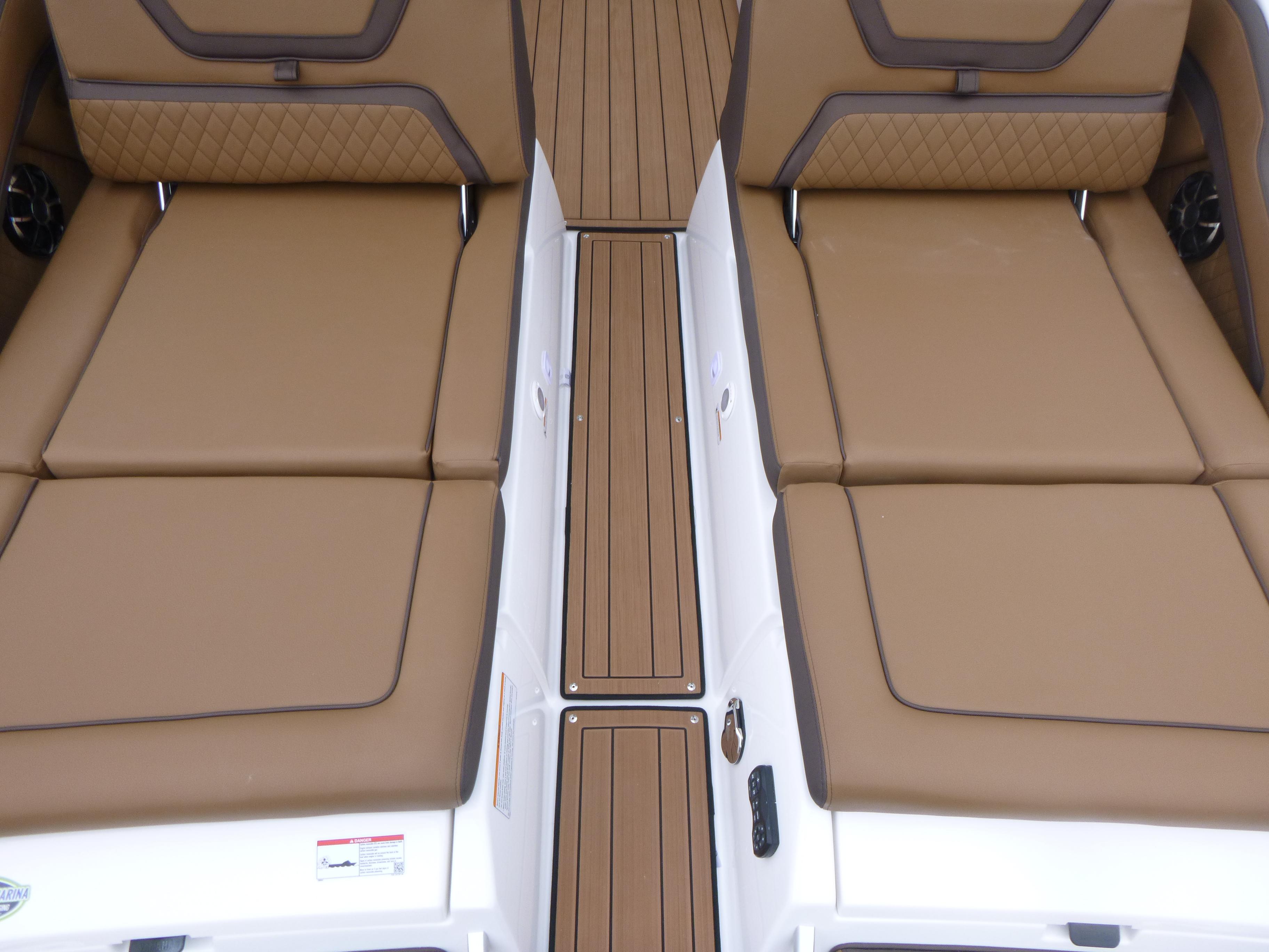 2025 Yamaha Boats 275SD Gallery