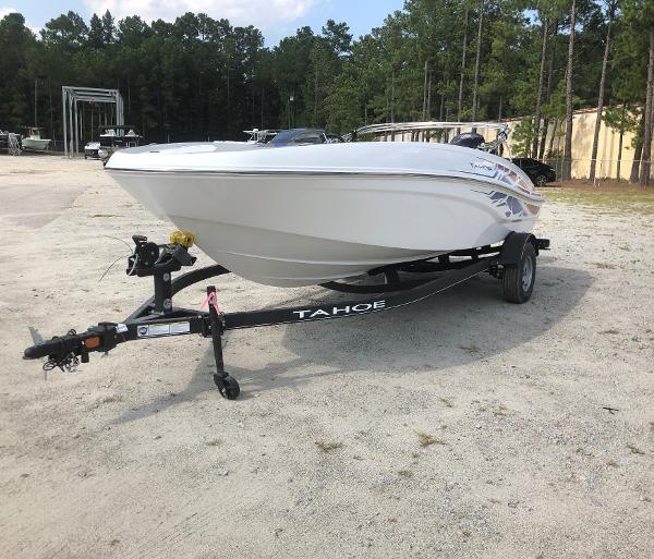 2022 Tahoe boat for sale, model of the boat is T18 & Image # 1 of 24