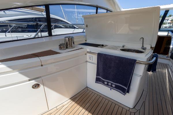 Princess Motor Yacht Sales - Used Princess V53