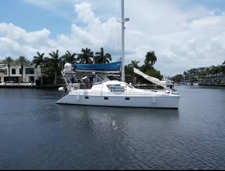 Making Memorie's 40' Manta 1999