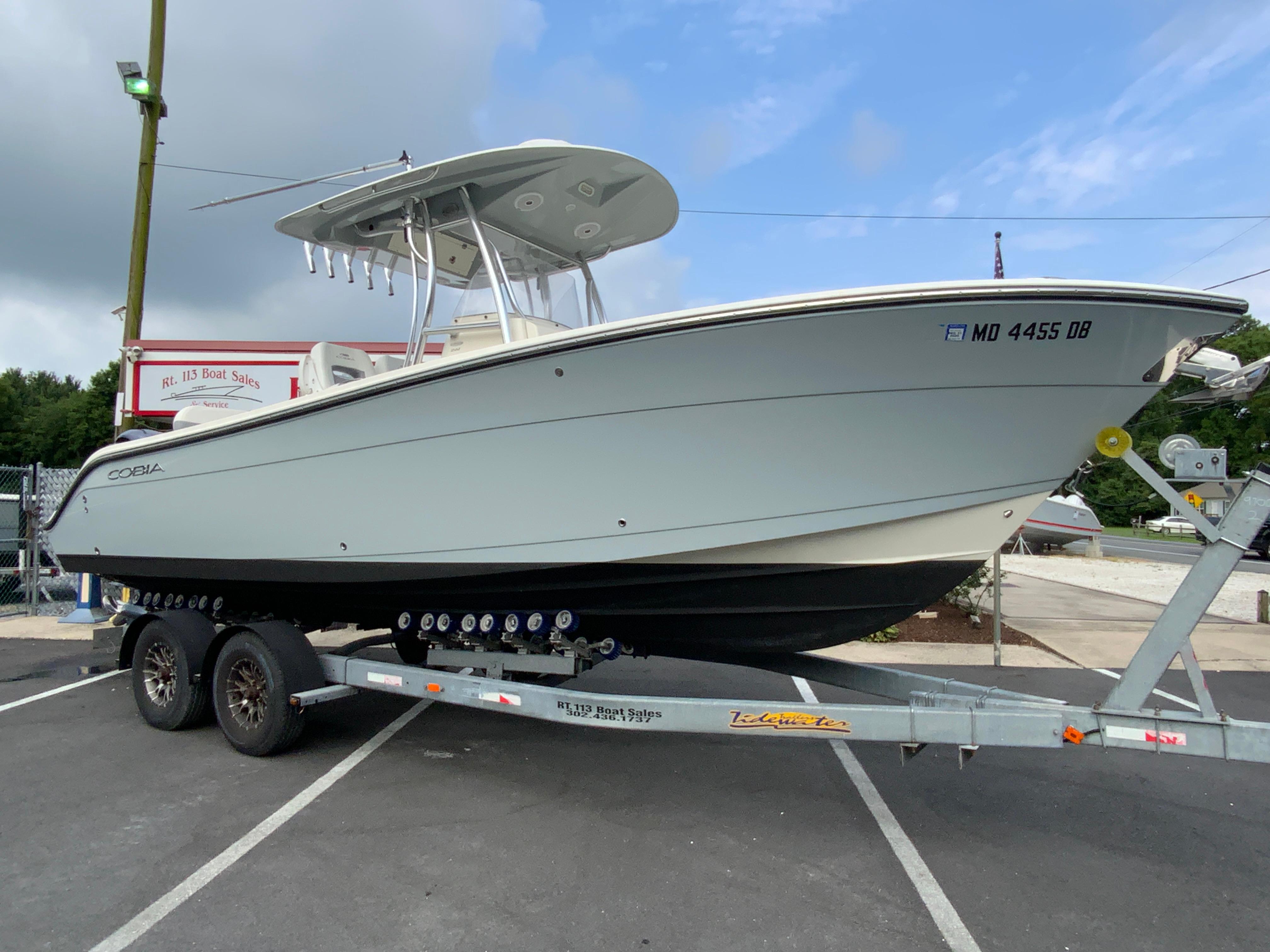 2018 Cobia 261 Center Console-2