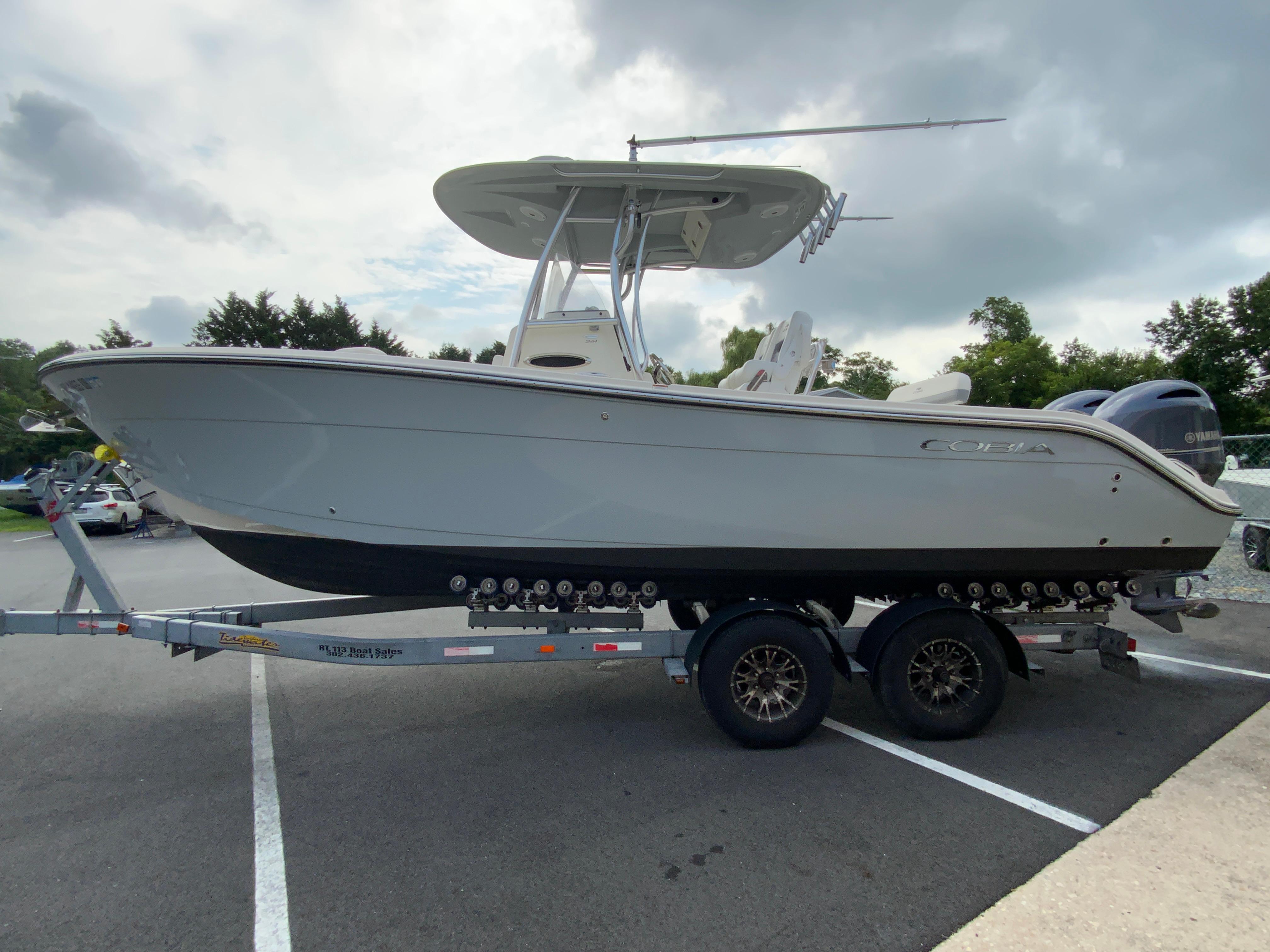 2018 Cobia 261 Center Console-6