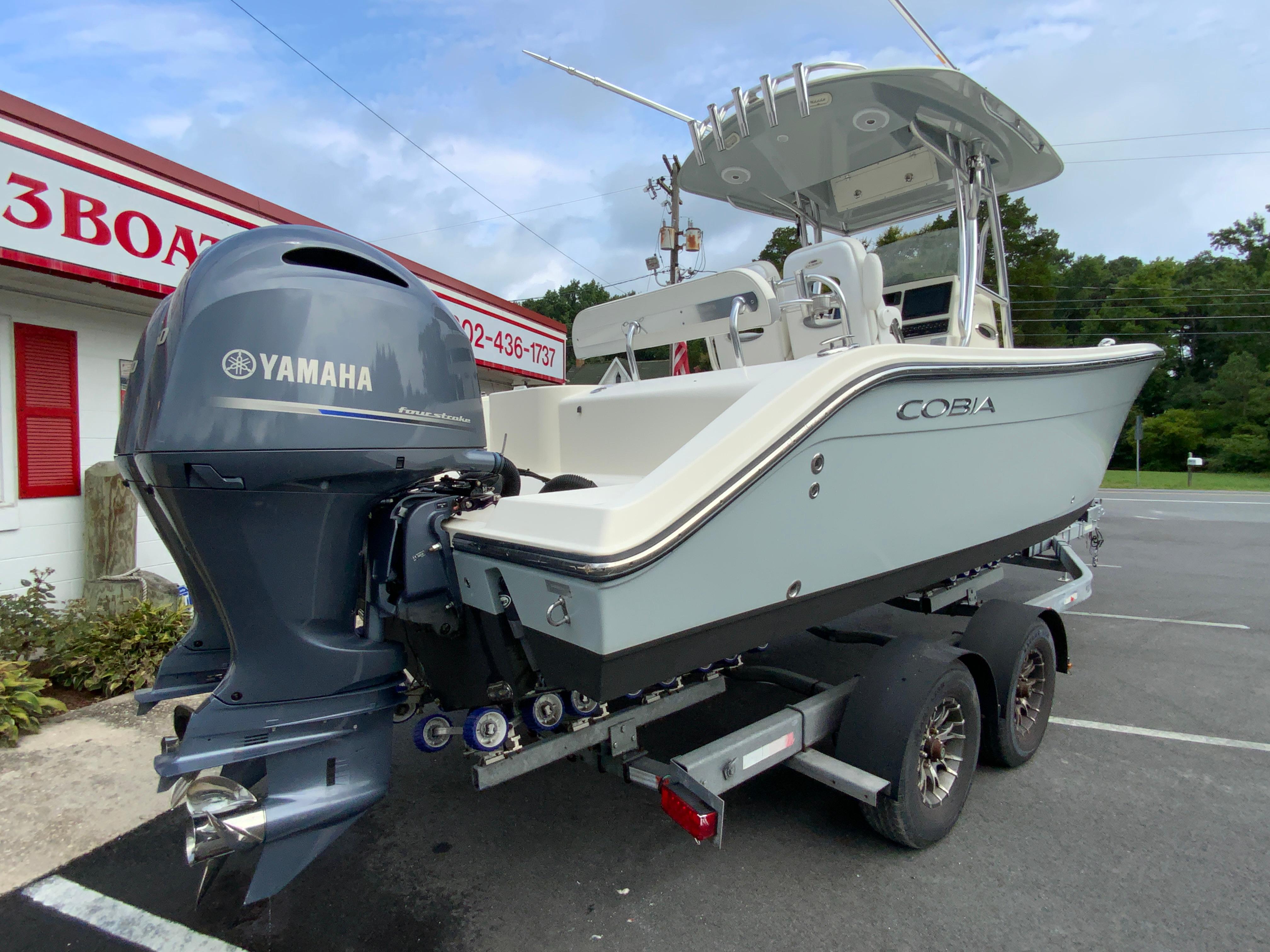 2018 Cobia 261 Center Console-9