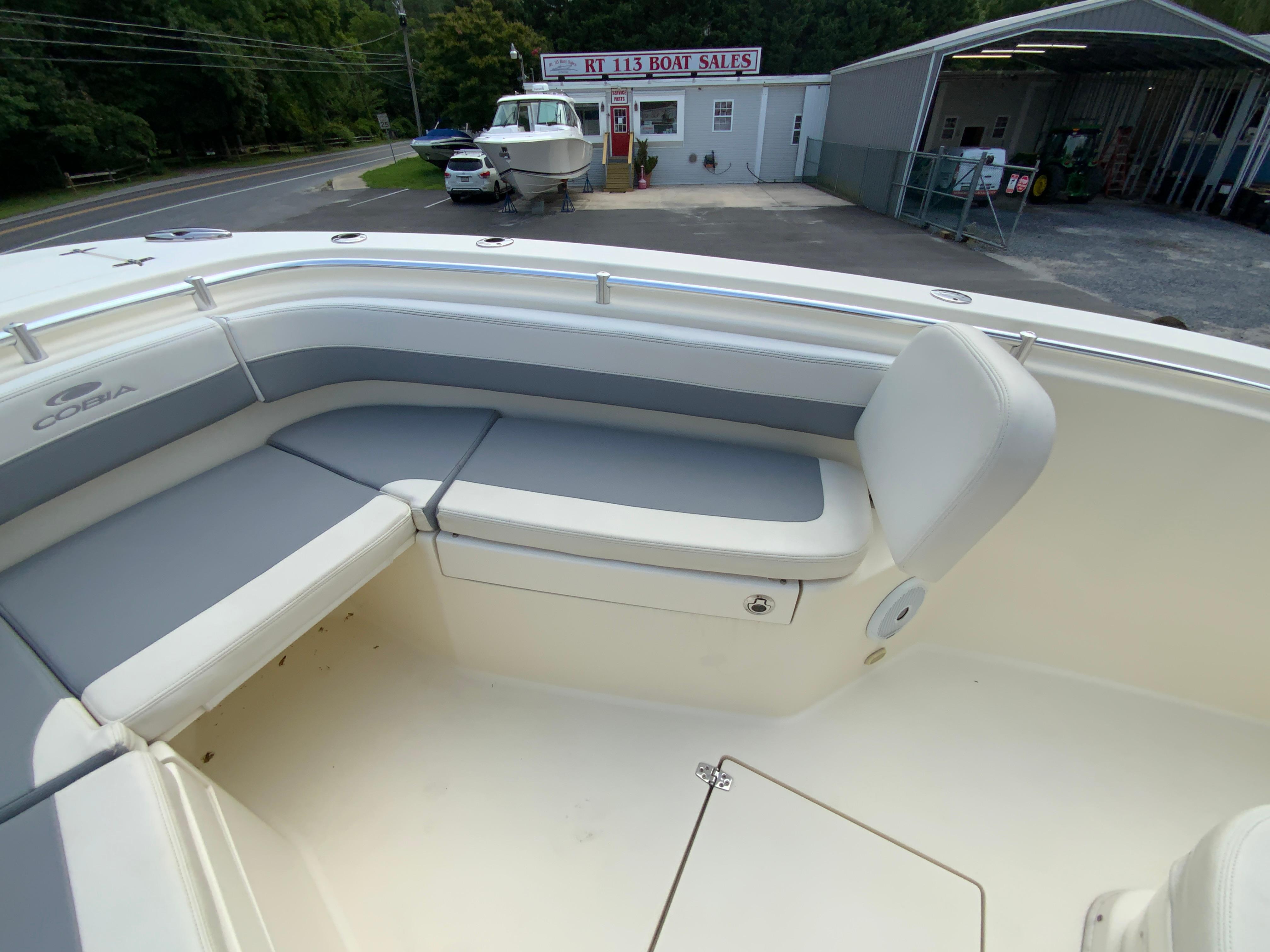 2018 Cobia 261 Center Console-18