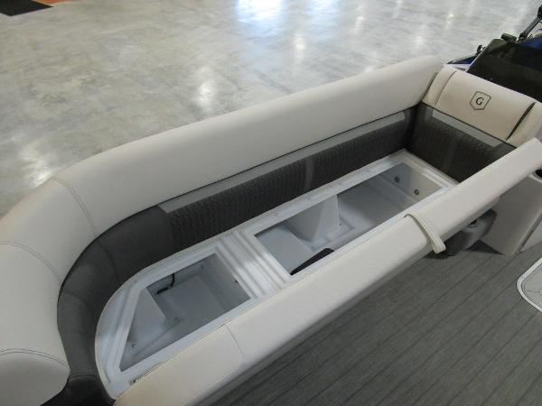 2021 Godfrey Pontoon boat for sale, model of the boat is SW 2286 SFL GTP 27 in. & Image # 15 of 41