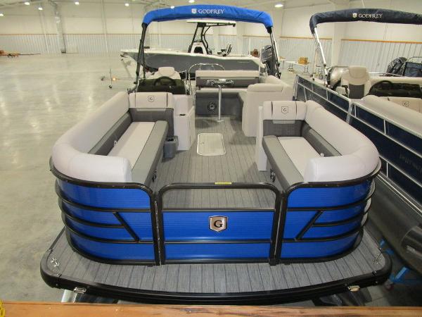 2021 Godfrey Pontoon boat for sale, model of the boat is SW 2286 SFL GTP 27 in. & Image # 18 of 41