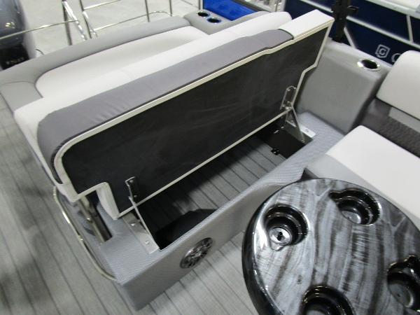 2021 Godfrey Pontoon boat for sale, model of the boat is SW 2286 SFL GTP 27 in. & Image # 29 of 41