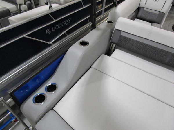 2021 Godfrey Pontoon boat for sale, model of the boat is SW 2286 SFL GTP 27 in. & Image # 30 of 41