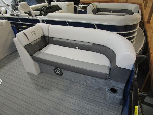 2021 Godfrey Pontoon boat for sale, model of the boat is SW 2286 SFL GTP 27 in. & Image # 31 of 41
