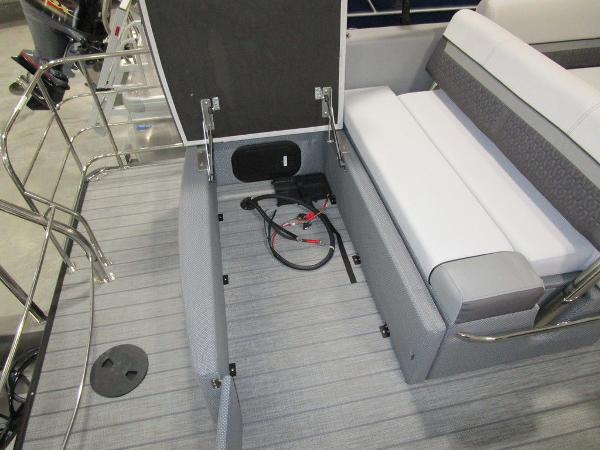 2021 Godfrey Pontoon boat for sale, model of the boat is SW 2286 SFL GTP 27 in. & Image # 34 of 41