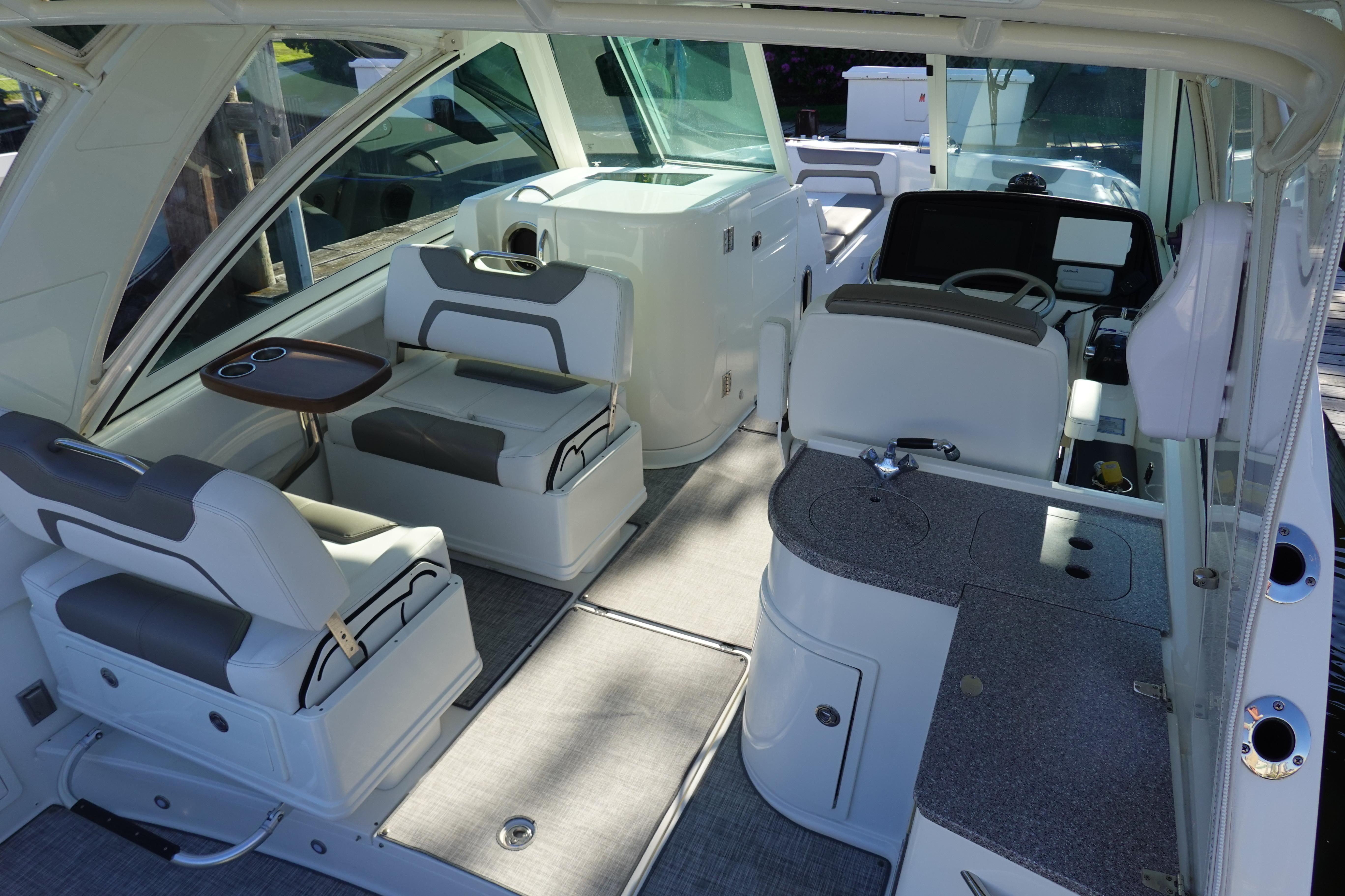 2019-world-cat-320-dc-power-9773404-20250502055752591-1_XLARGE