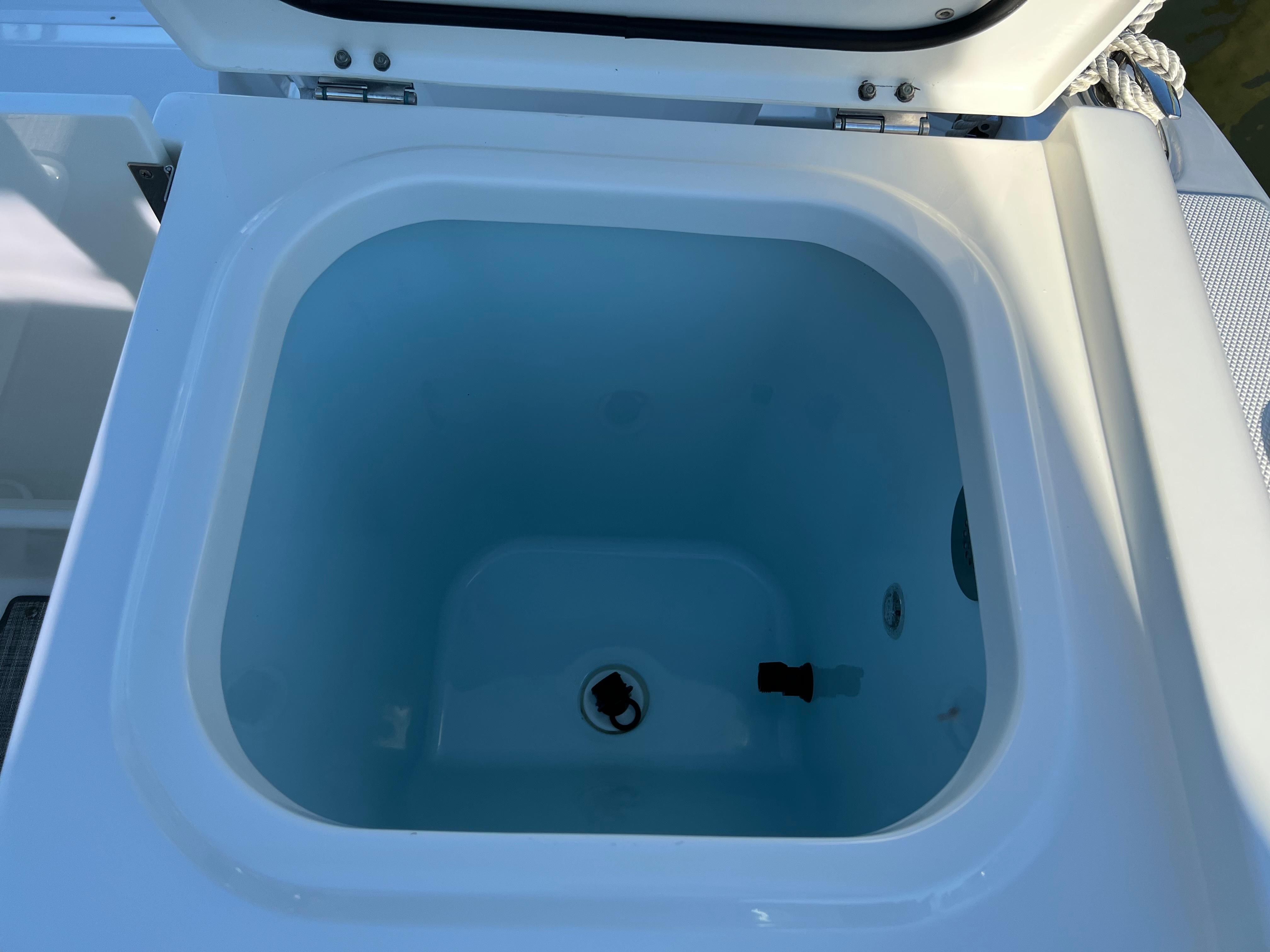 2019-world-cat-320-dc-power-9773404-20250502060007339-1_XLARGE