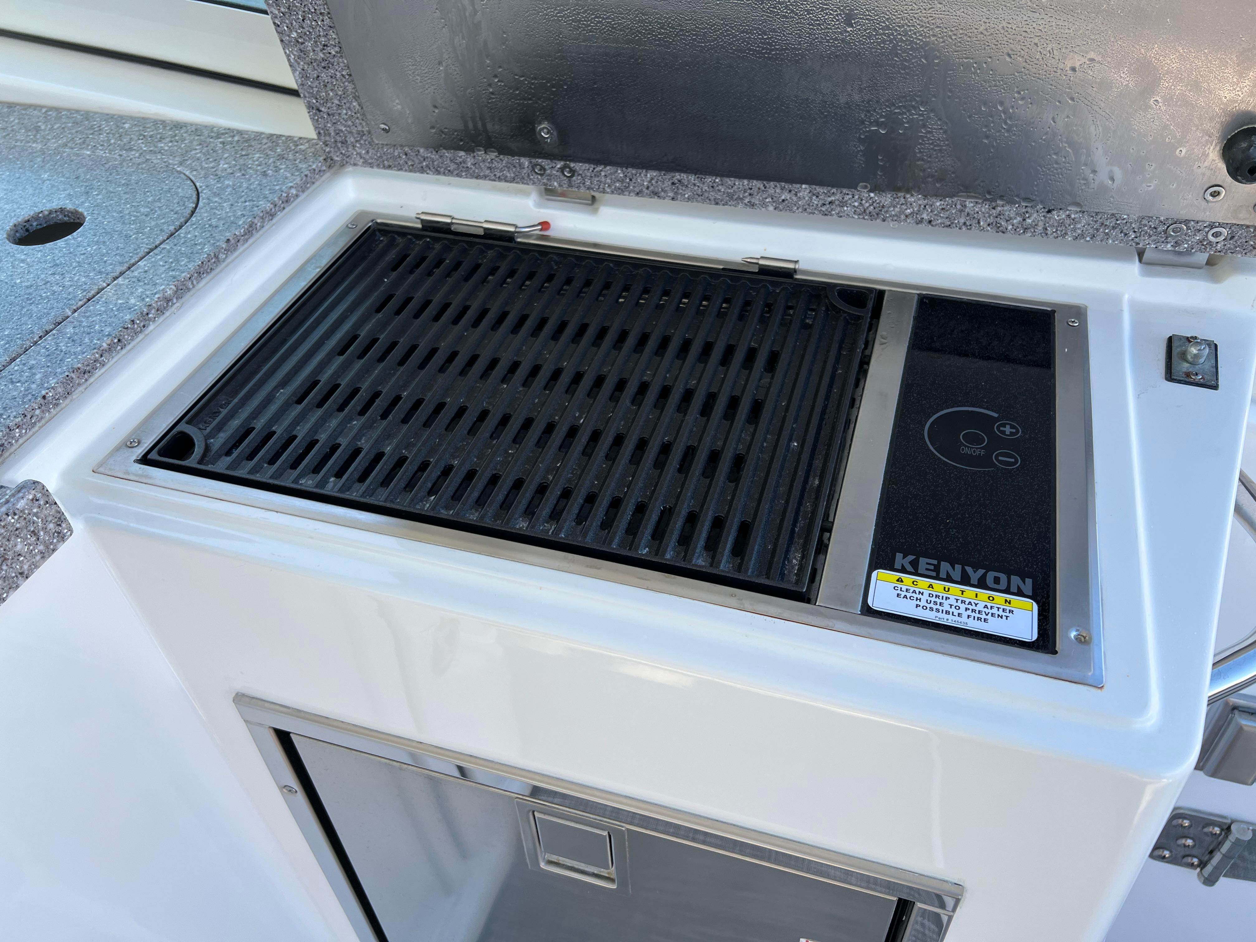 2019-world-cat-320-dc-power-9773404-20250502060035194-1_XLARGE