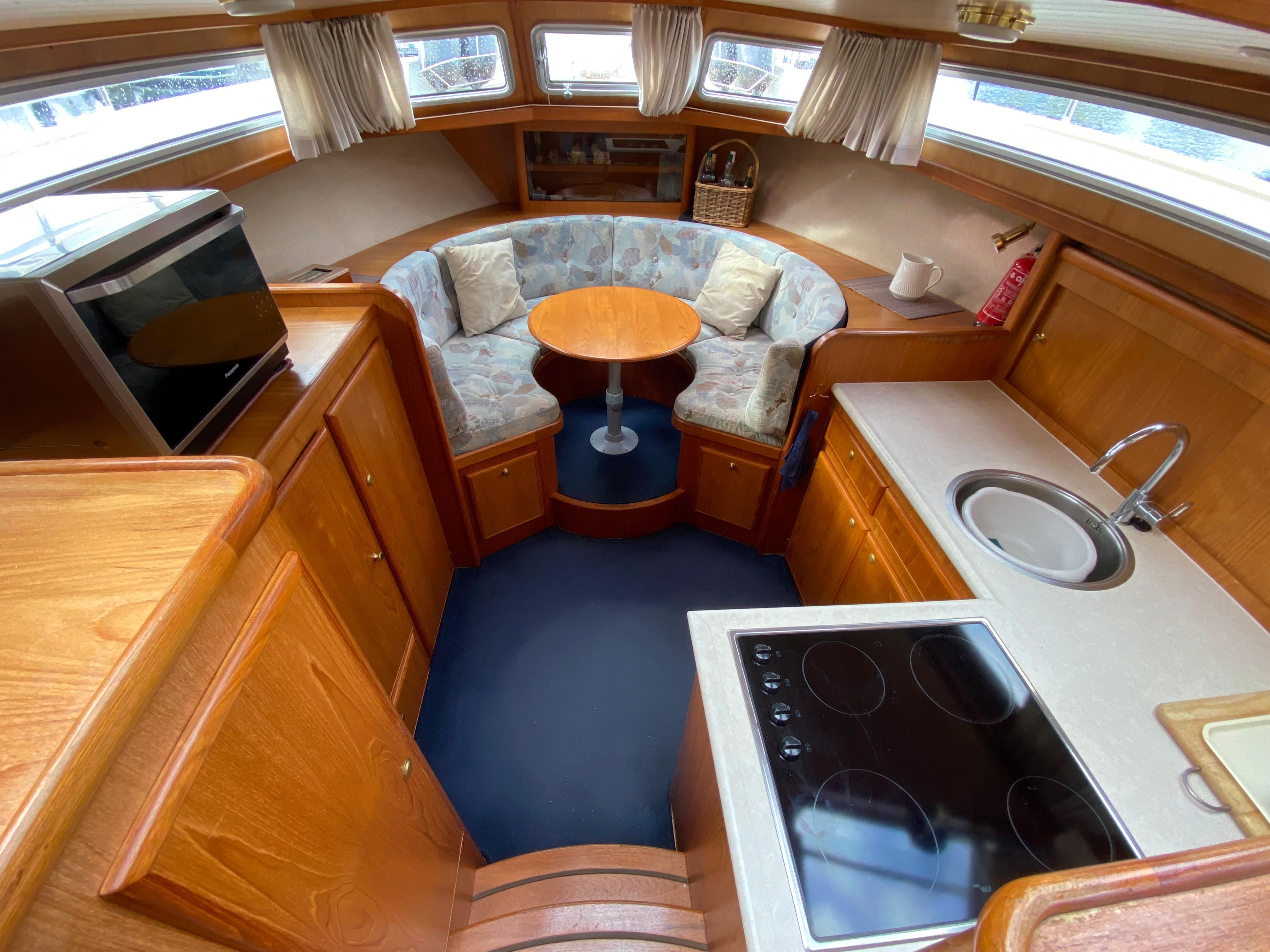 2003 Aquanaut Beauty 1200 AK