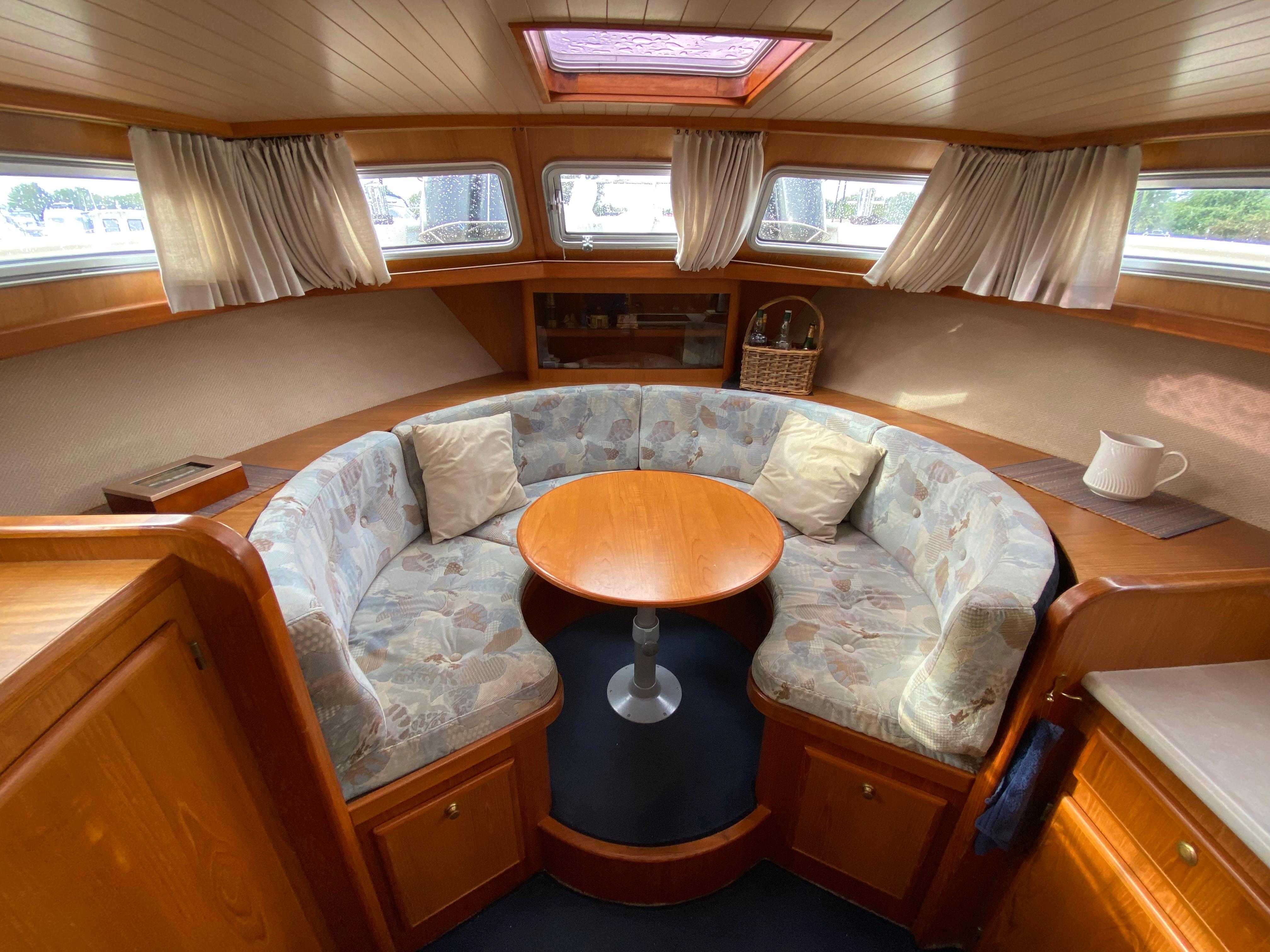 2003 Aquanaut Beauty 1200 AK
