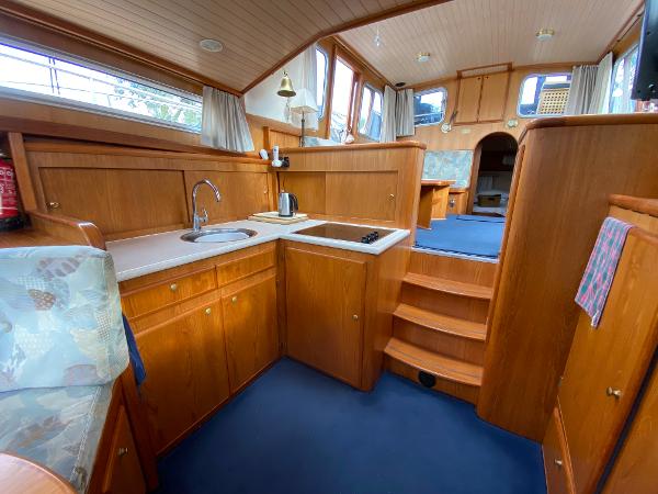 2003 Aquanaut Beauty 1200 AK