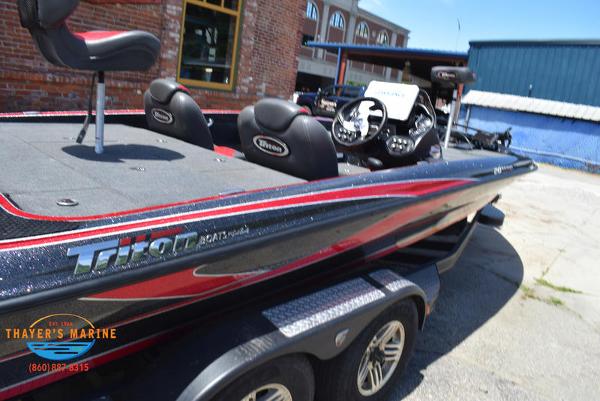 2018 Triton boat for sale, model of the boat is 20 TRX & Image # 2 of 44