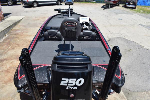 2018 Triton boat for sale, model of the boat is 20 TRX & Image # 16 of 44