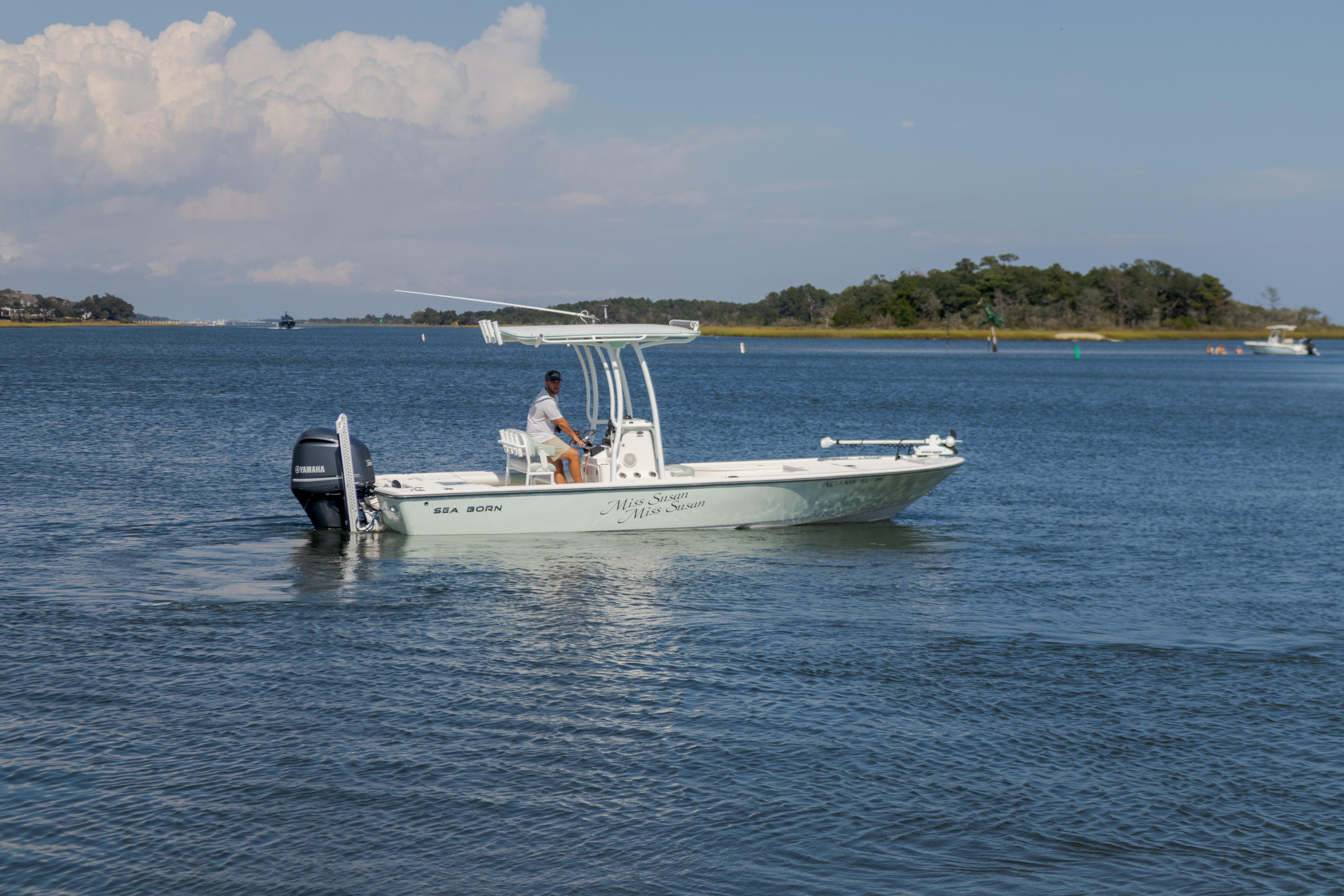 2016 Sea Born FX24 Bay - Image 3