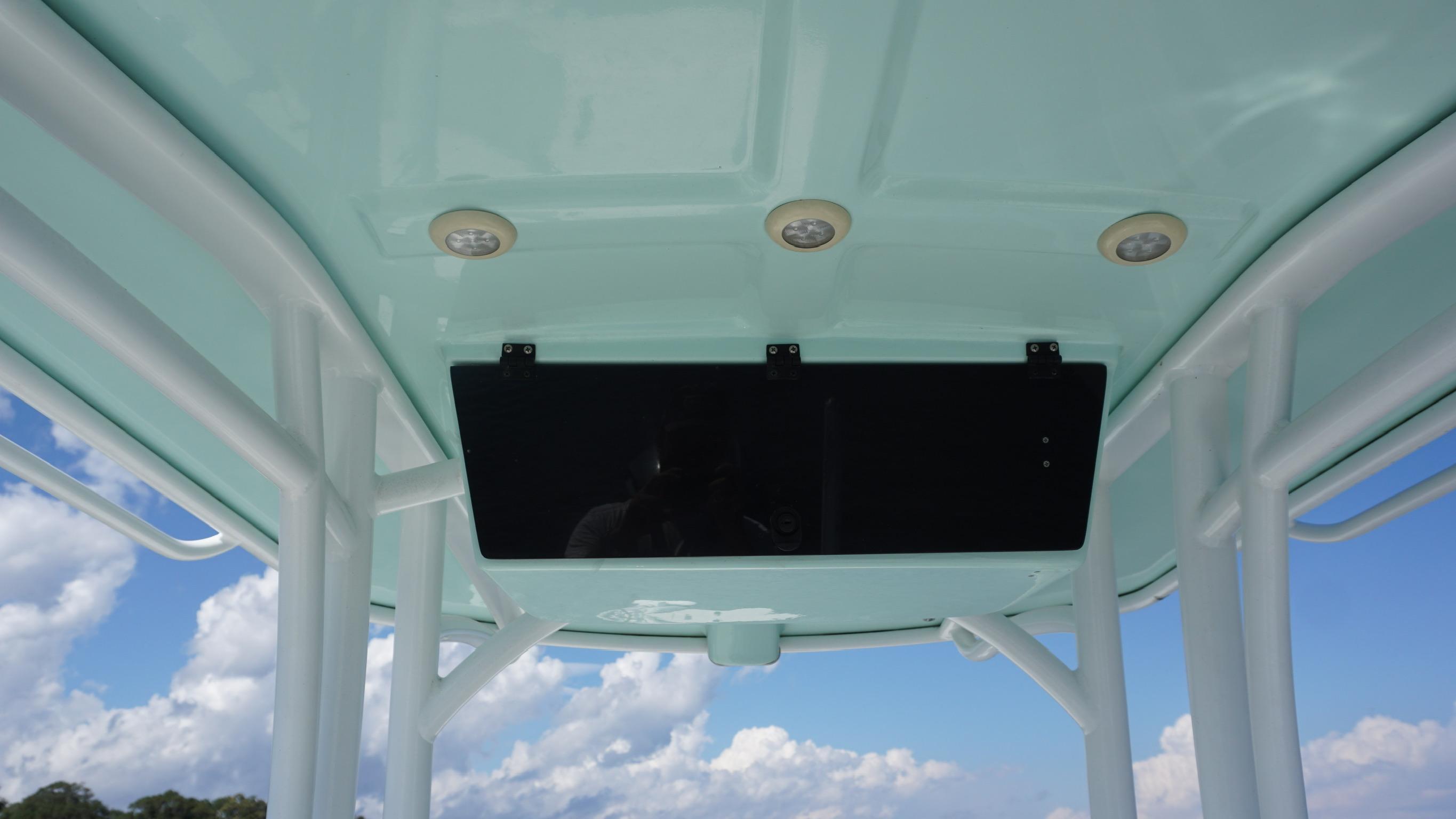 2016 Sea Born FX24 Bay - Image 7