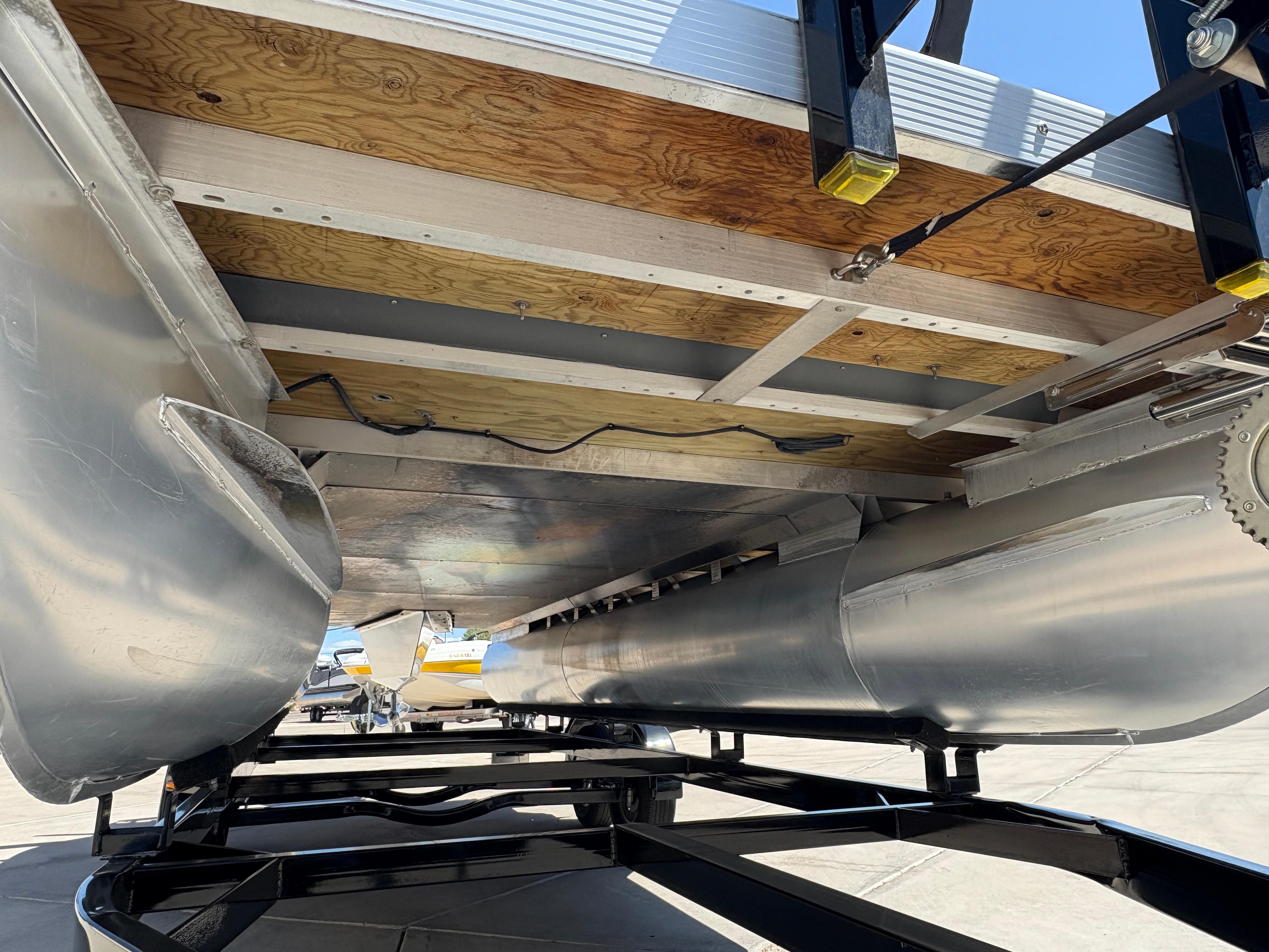 2018 Bennington 22 SSRX #TBJC1569 inventory image at Sun Country Marine Group, Lake Havasu City, AZ 2018 Bennington 22 SSRX #TBJC1569 inventory image at Sun Country Marine Group, Lake Havasu City, AZ