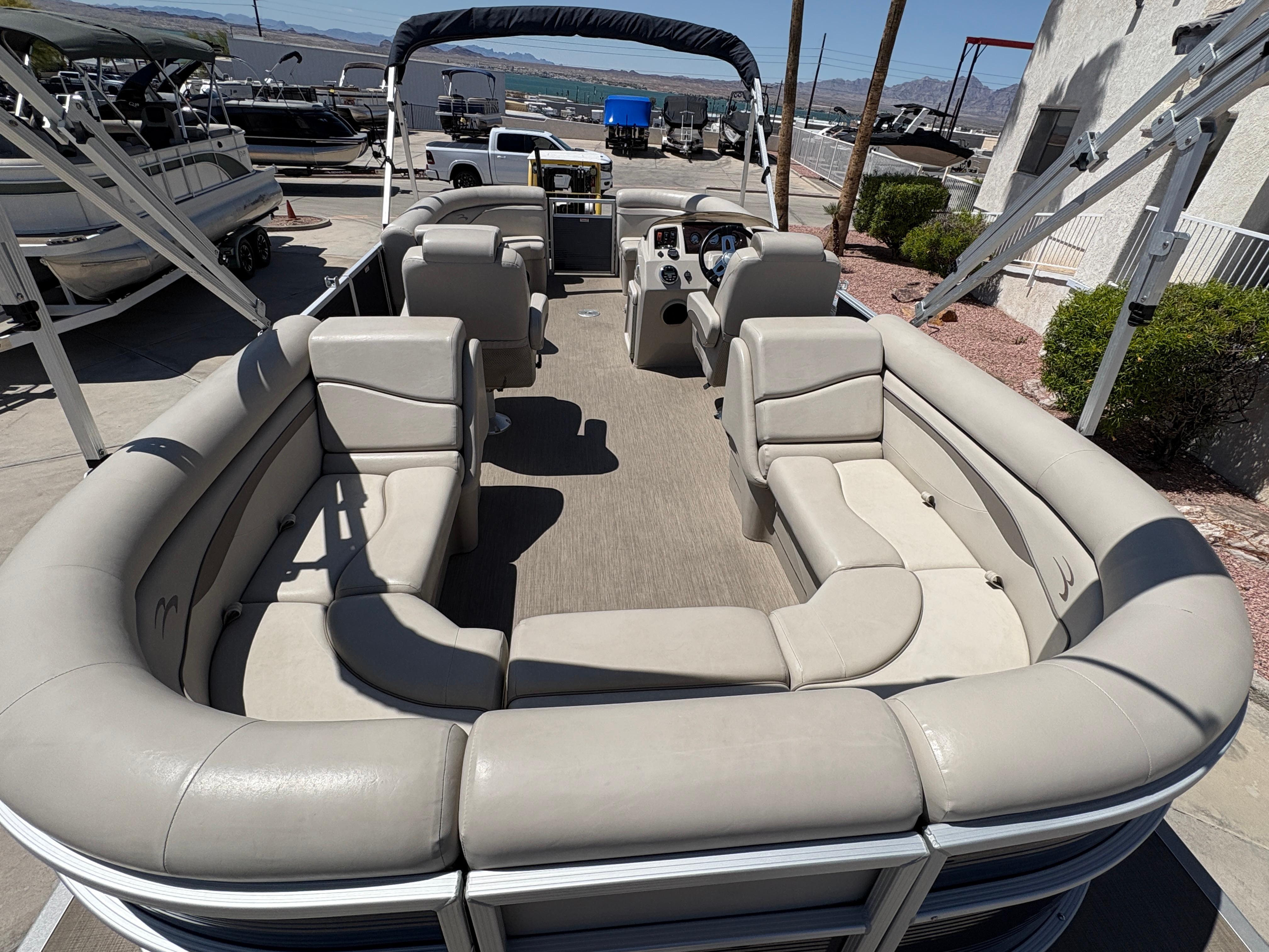 2018 Bennington 22 SSRX #TBJC1569 inventory image at Sun Country Marine Group, Lake Havasu City, AZ 2018 Bennington 22 SSRX #TBJC1569 inventory image at Sun Country Marine Group, Lake Havasu City, AZ