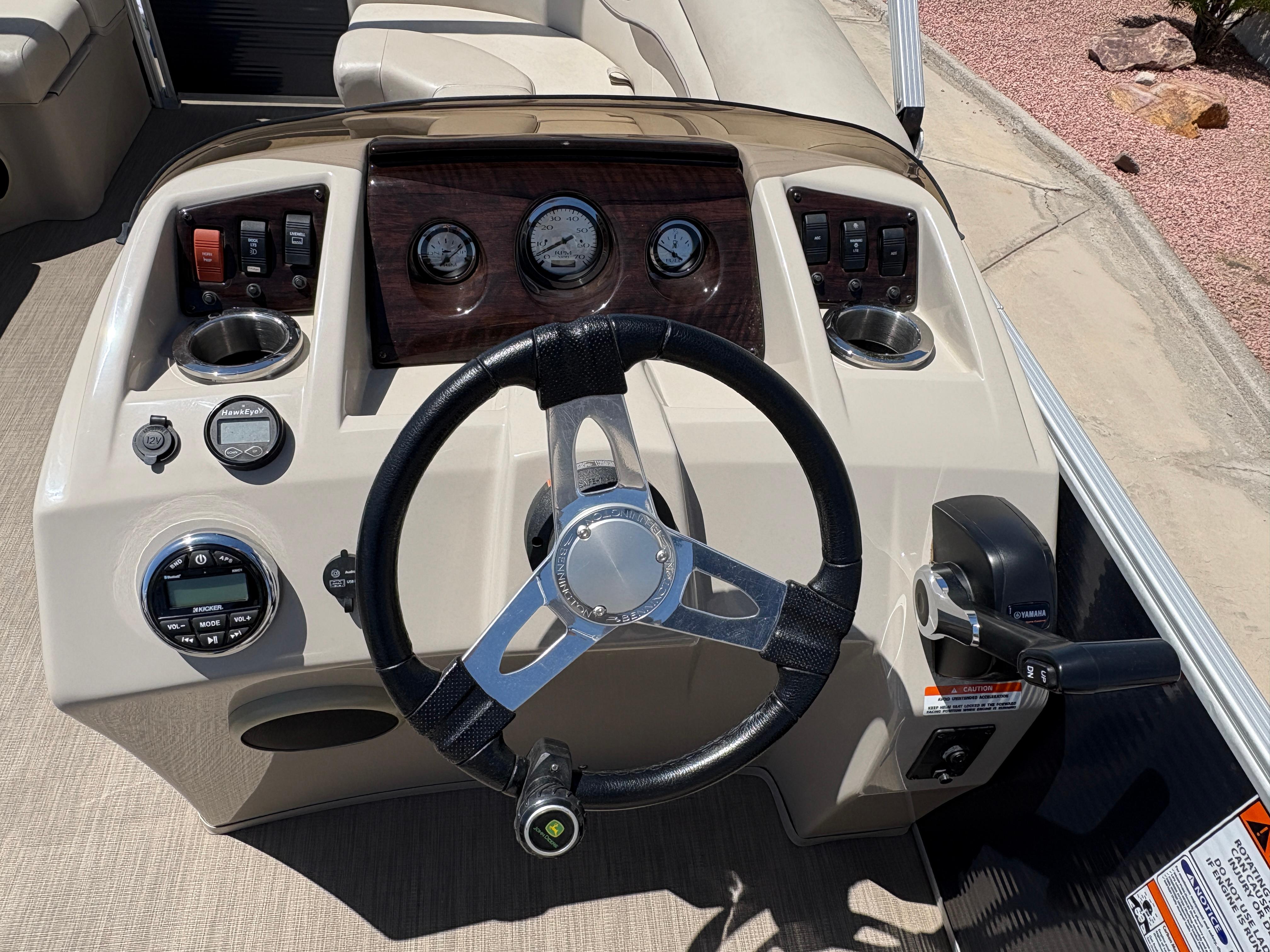 2018 Bennington 22 SSRX #TBJC1569 inventory image at Sun Country Marine Group, Lake Havasu City, AZ 2018 Bennington 22 SSRX #TBJC1569 inventory image at Sun Country Marine Group, Lake Havasu City, AZ