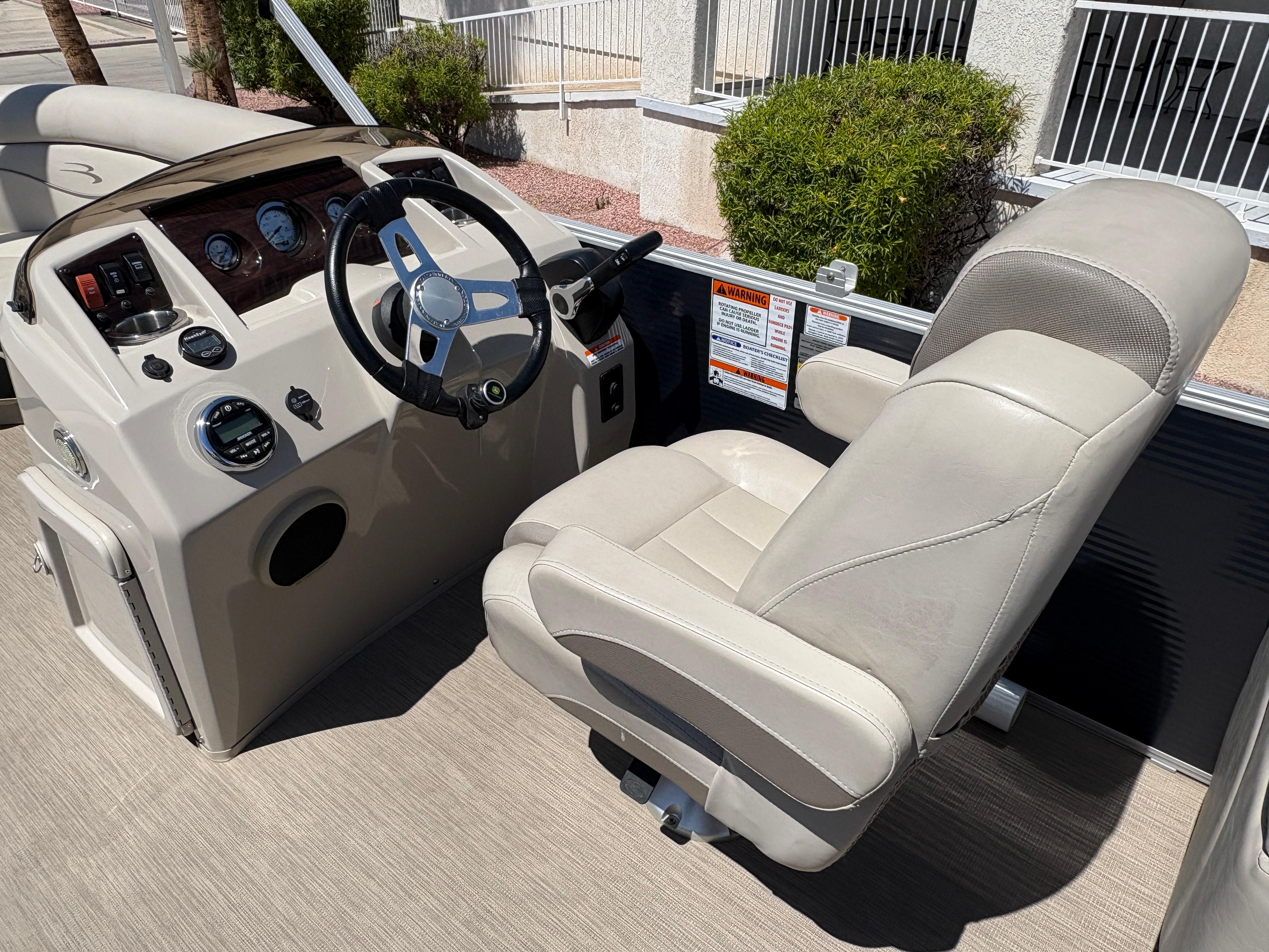 2018 Bennington 22 SSRX #TBJC1569 inventory image at Sun Country Marine Group, Lake Havasu City, AZ 2018 Bennington 22 SSRX #TBJC1569 inventory image at Sun Country Marine Group, Lake Havasu City, AZ