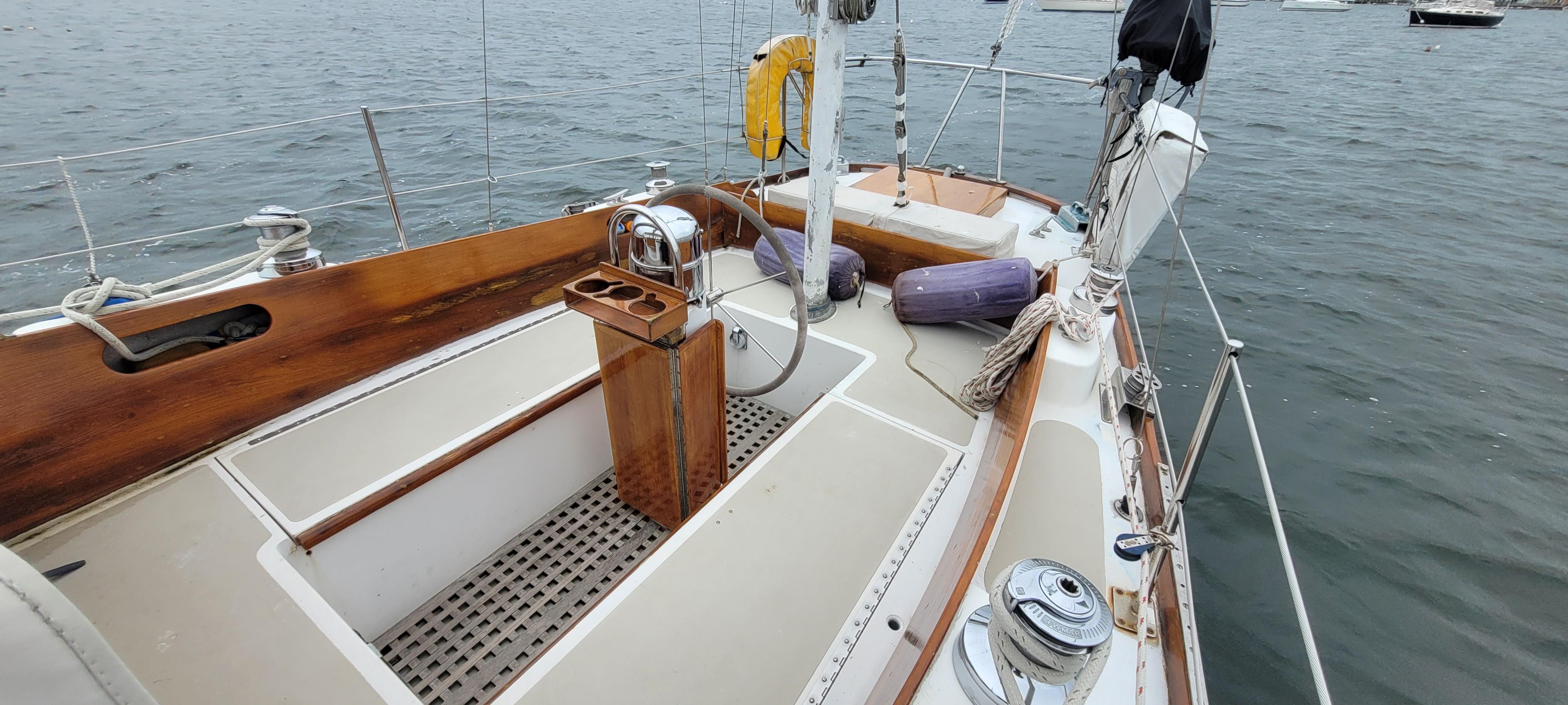 Newport RI Yacht Brokerage