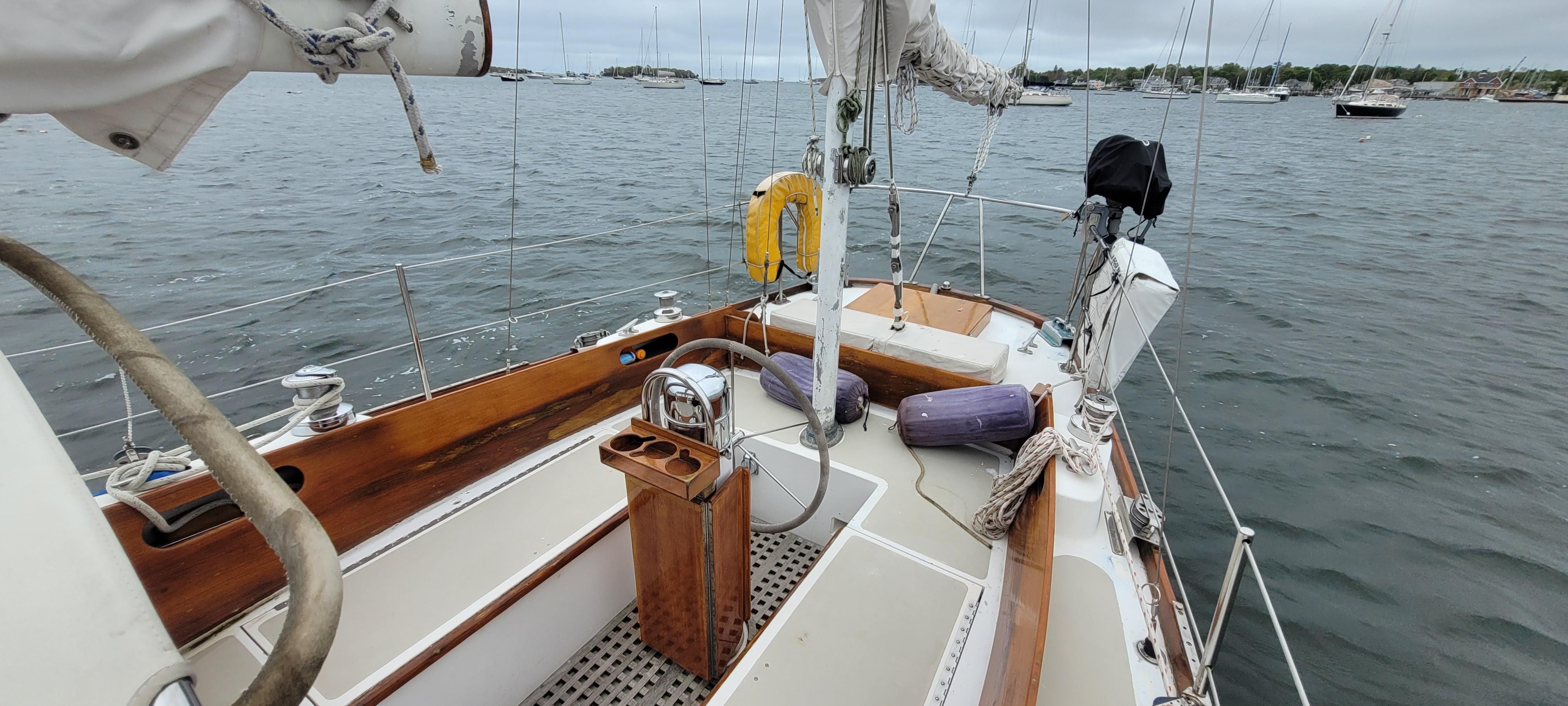 Newport RI Yacht Brokerage