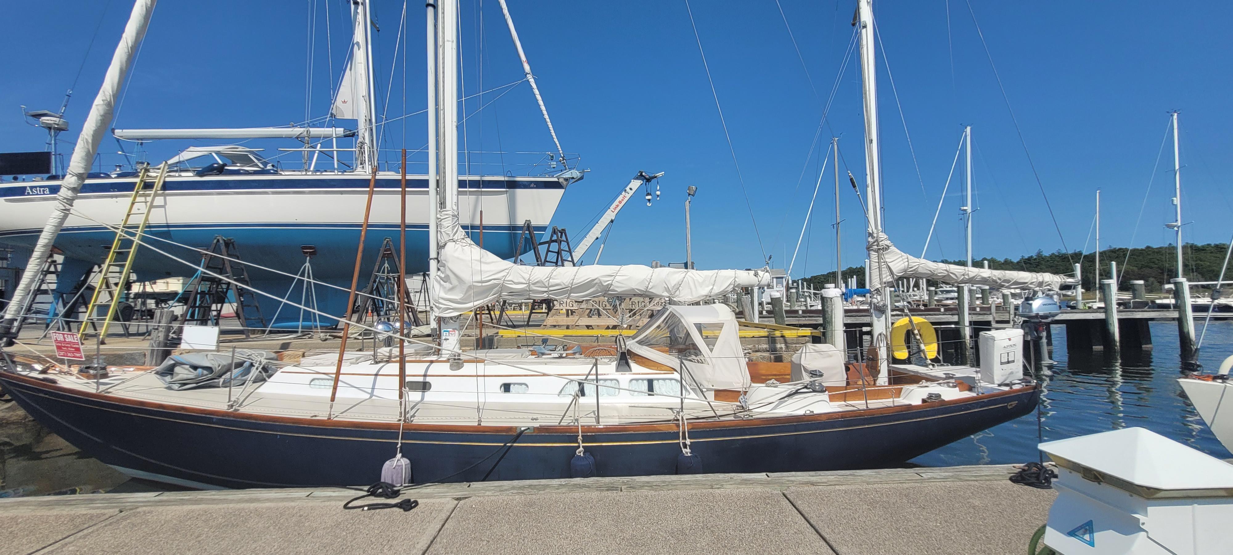 Newport RI Yacht Brokerage