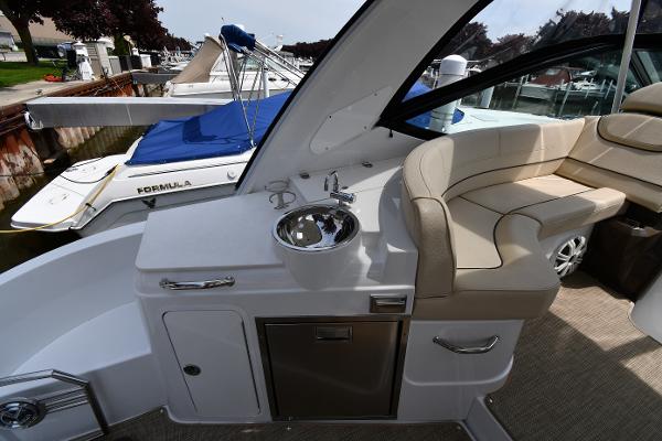 35' Cruisers Yachts, Listing Number 100915875, - Photo No. 27