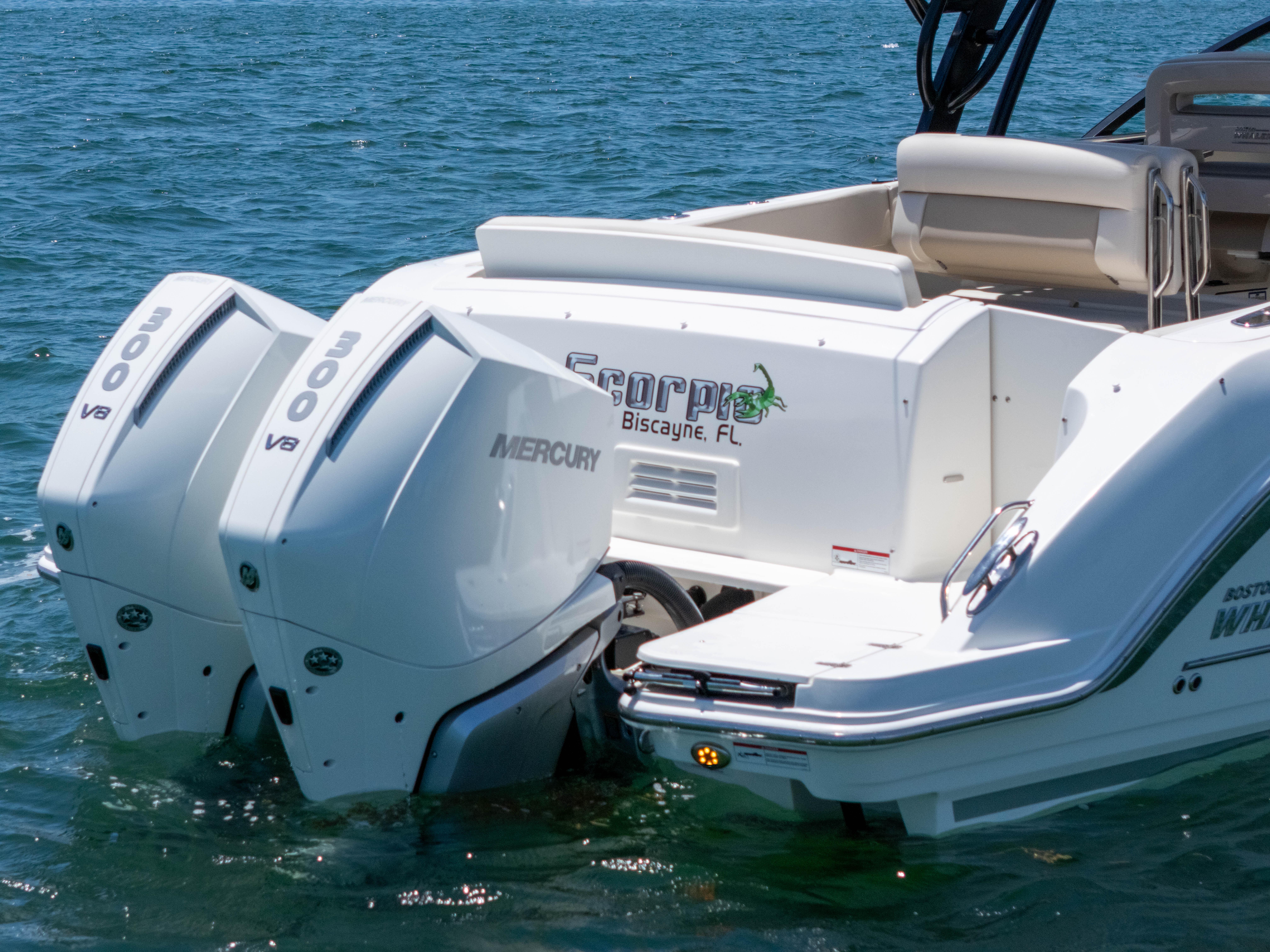 2024-boston-whaler-325-vantage-power-9793461-20250522110245161-1_XLARGE