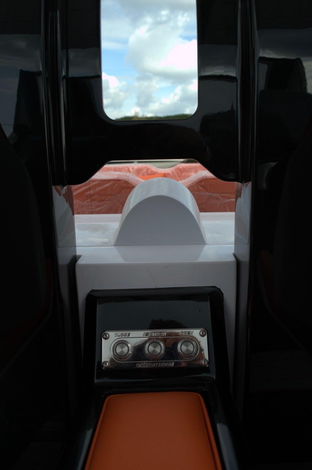 DNA-46 2026 -FL-US-Interior view of DNA 46 model, 2025, featuring sleek design and control panel.-9703461 | Thumbnail
