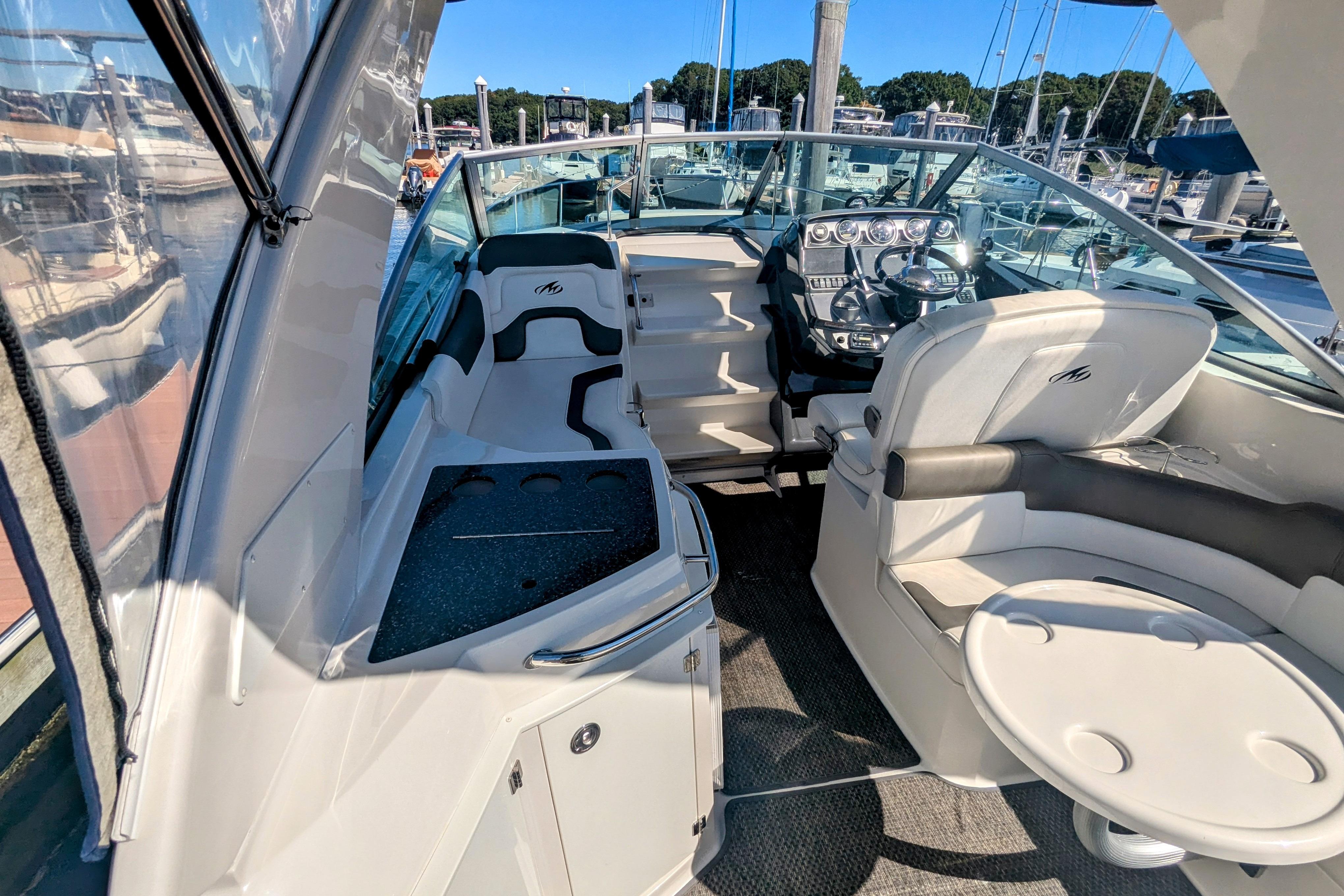 2013 Monterey 280 Sport Yacht-9