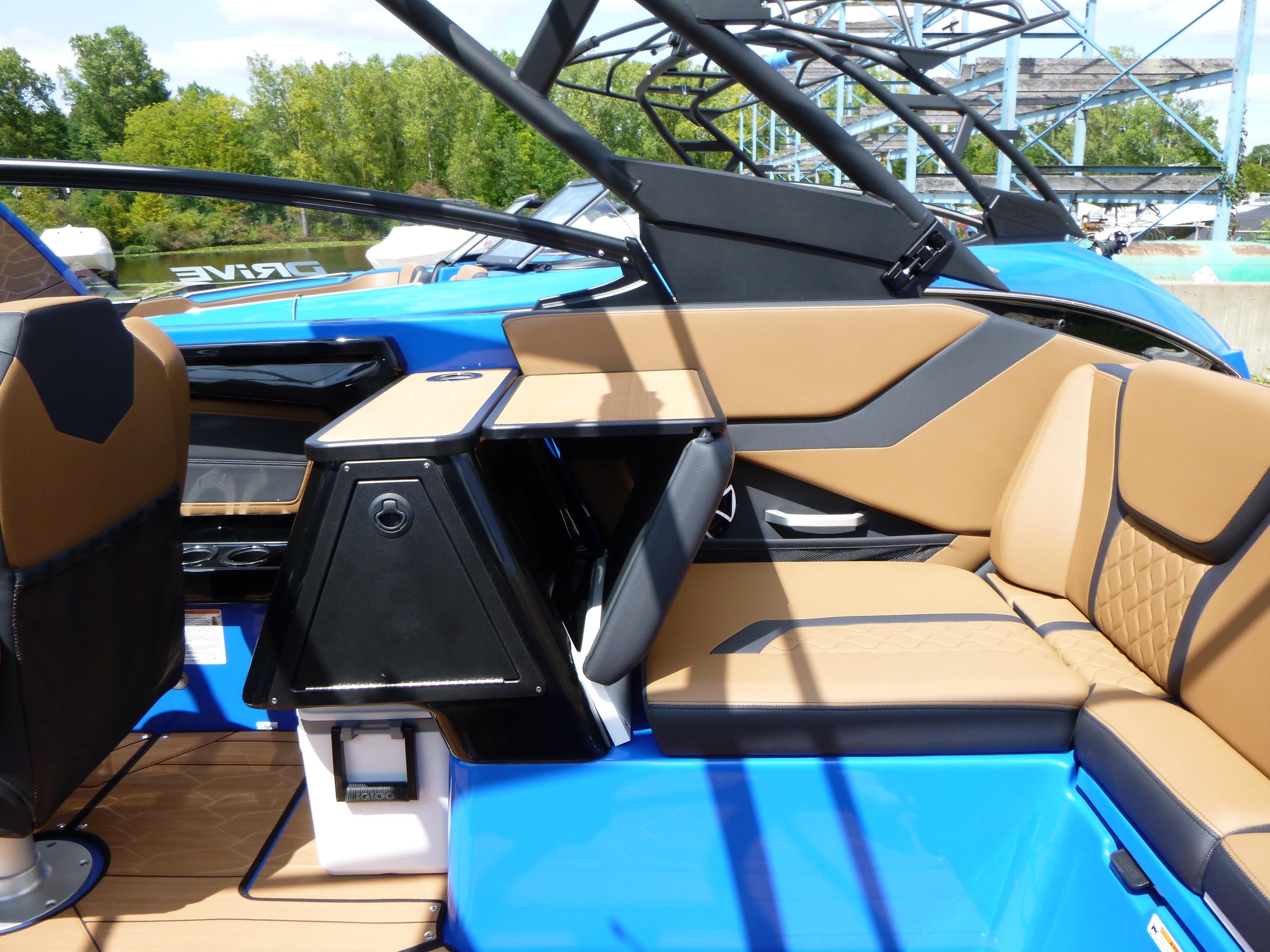 2024 Yamaha Boats 255XD - Grand Pointe Marina 2024 Yamaha Boats 255XD - Grand Pointe Marina