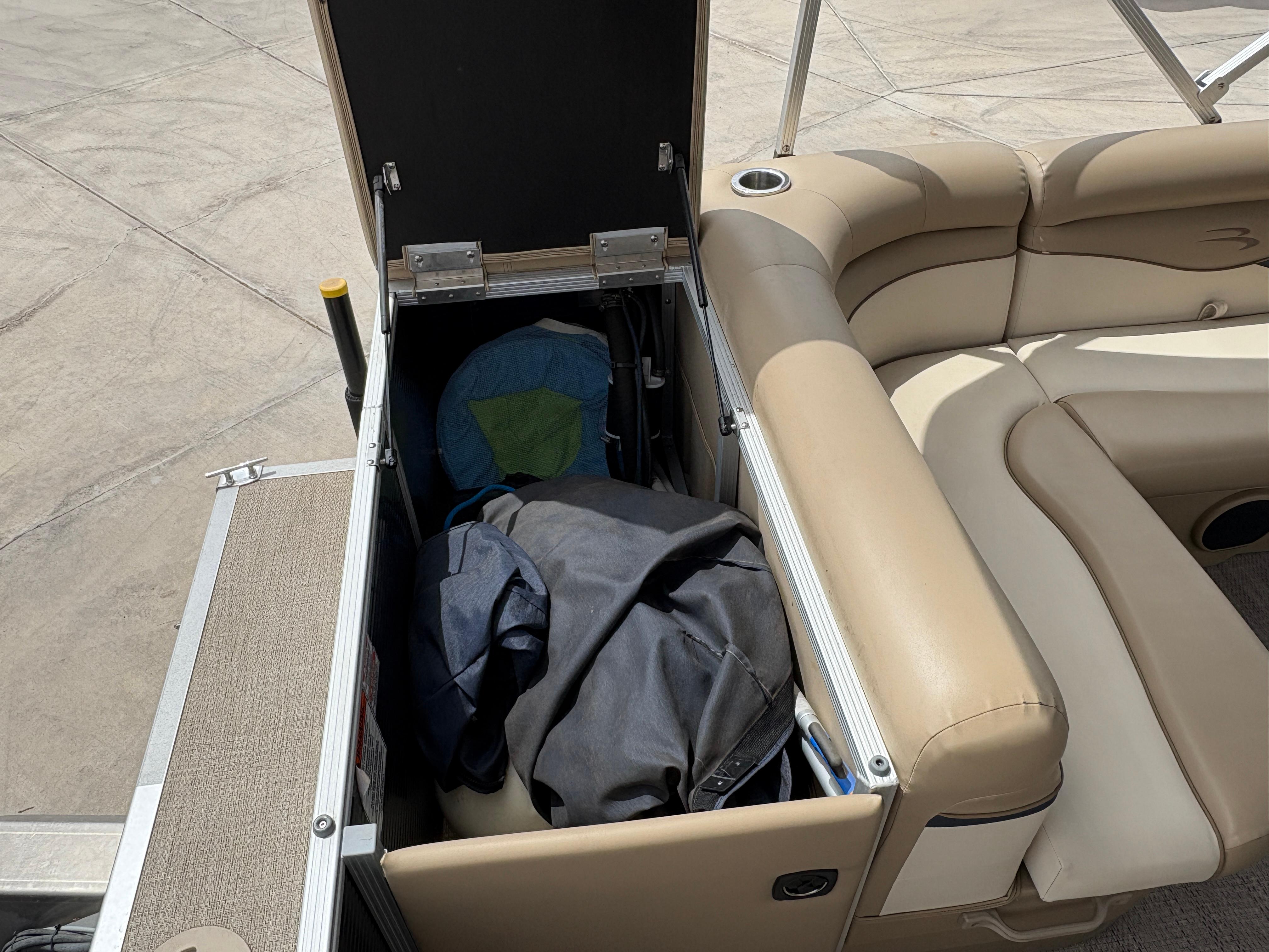 2018 Bennington 20 SLMX #TBJC8733 inventory image at Sun Country Marine Group, Lake Havasu City, AZ 2018 Bennington 20 SLMX #TBJC8733 inventory image at Sun Country Marine Group, Lake Havasu City, AZ