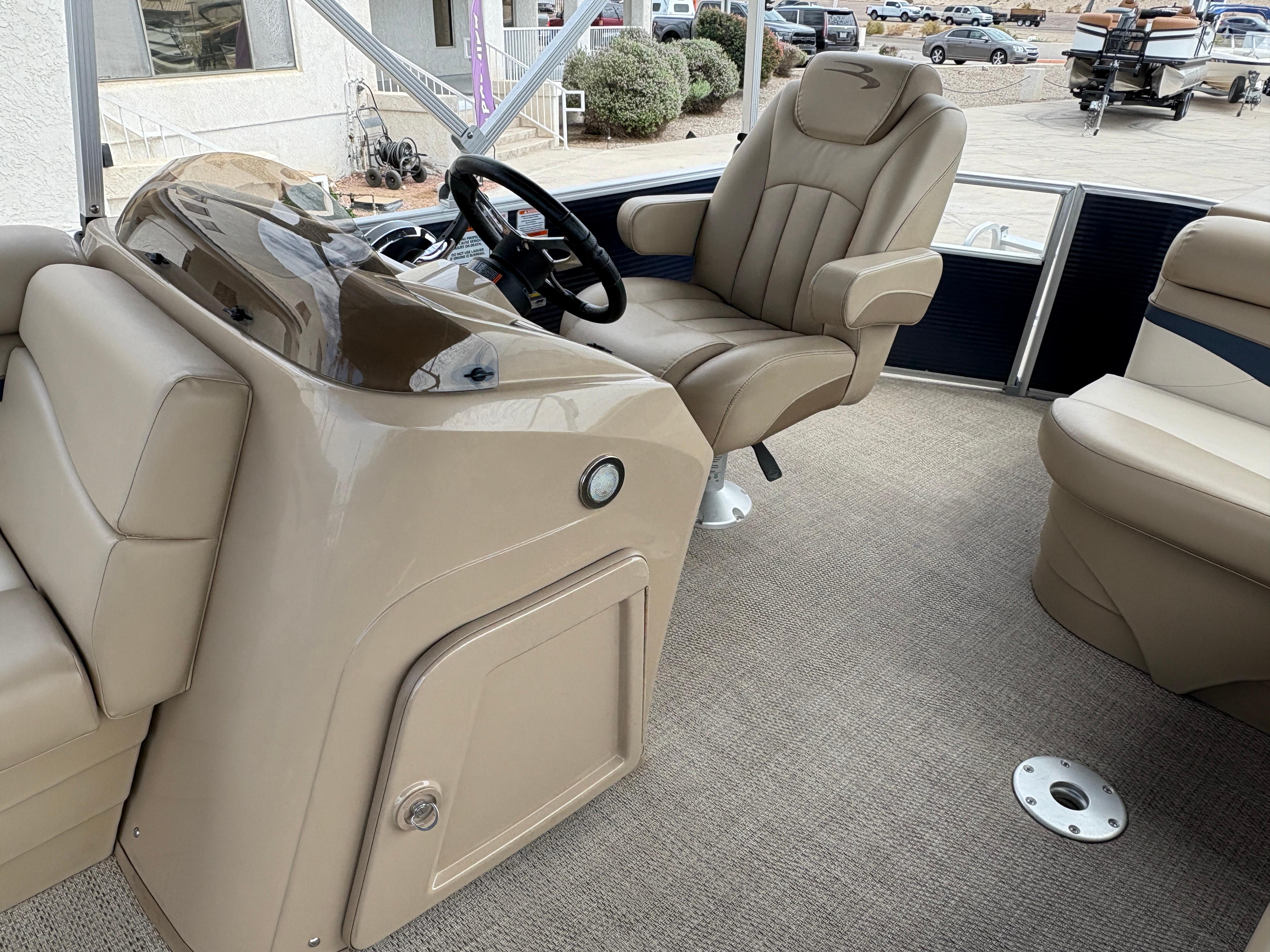 2018 Bennington 20 SLMX #TBJC8733 inventory image at Sun Country Marine Group, Lake Havasu City, AZ 2018 Bennington 20 SLMX #TBJC8733 inventory image at Sun Country Marine Group, Lake Havasu City, AZ