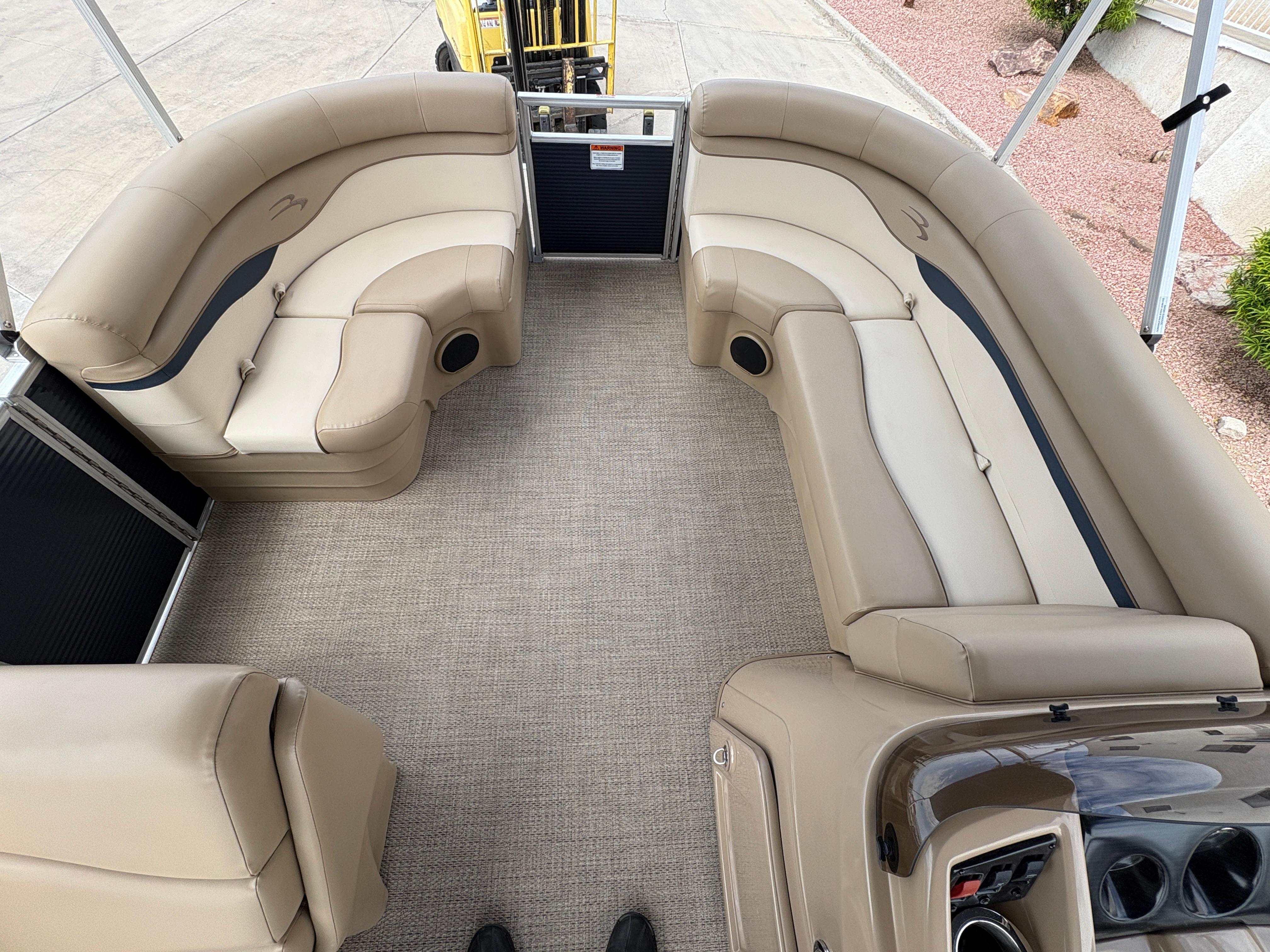 2018 Bennington 20 SLMX #TBJC8733 inventory image at Sun Country Marine Group, Lake Havasu City, AZ 2018 Bennington 20 SLMX #TBJC8733 inventory image at Sun Country Marine Group, Lake Havasu City, AZ