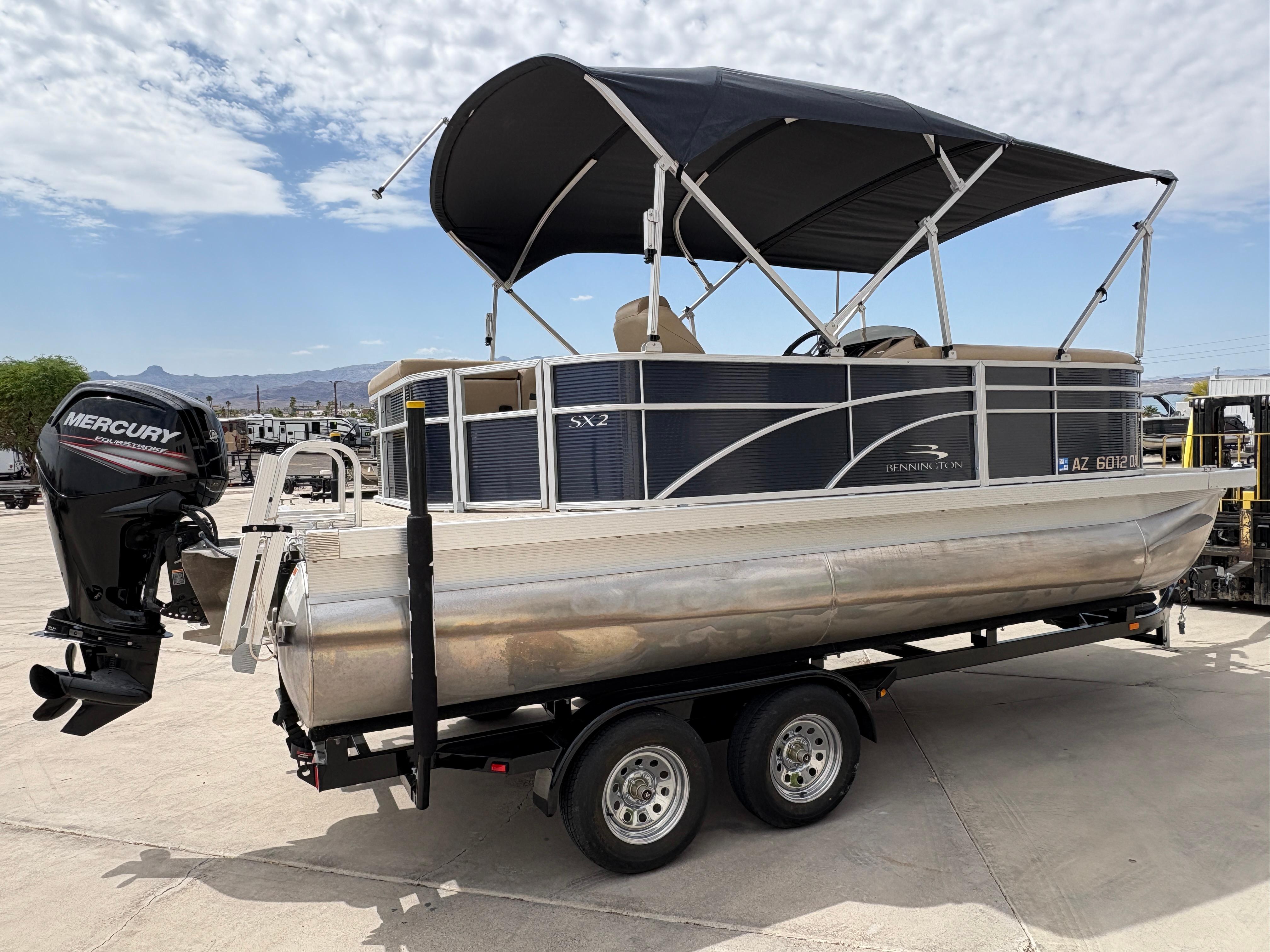 2018 Bennington 20 SLMX #TBJC8733 inventory image at Sun Country Marine Group, Lake Havasu City, AZ 2018 Bennington 20 SLMX #TBJC8733 inventory image at Sun Country Marine Group, Lake Havasu City, AZ