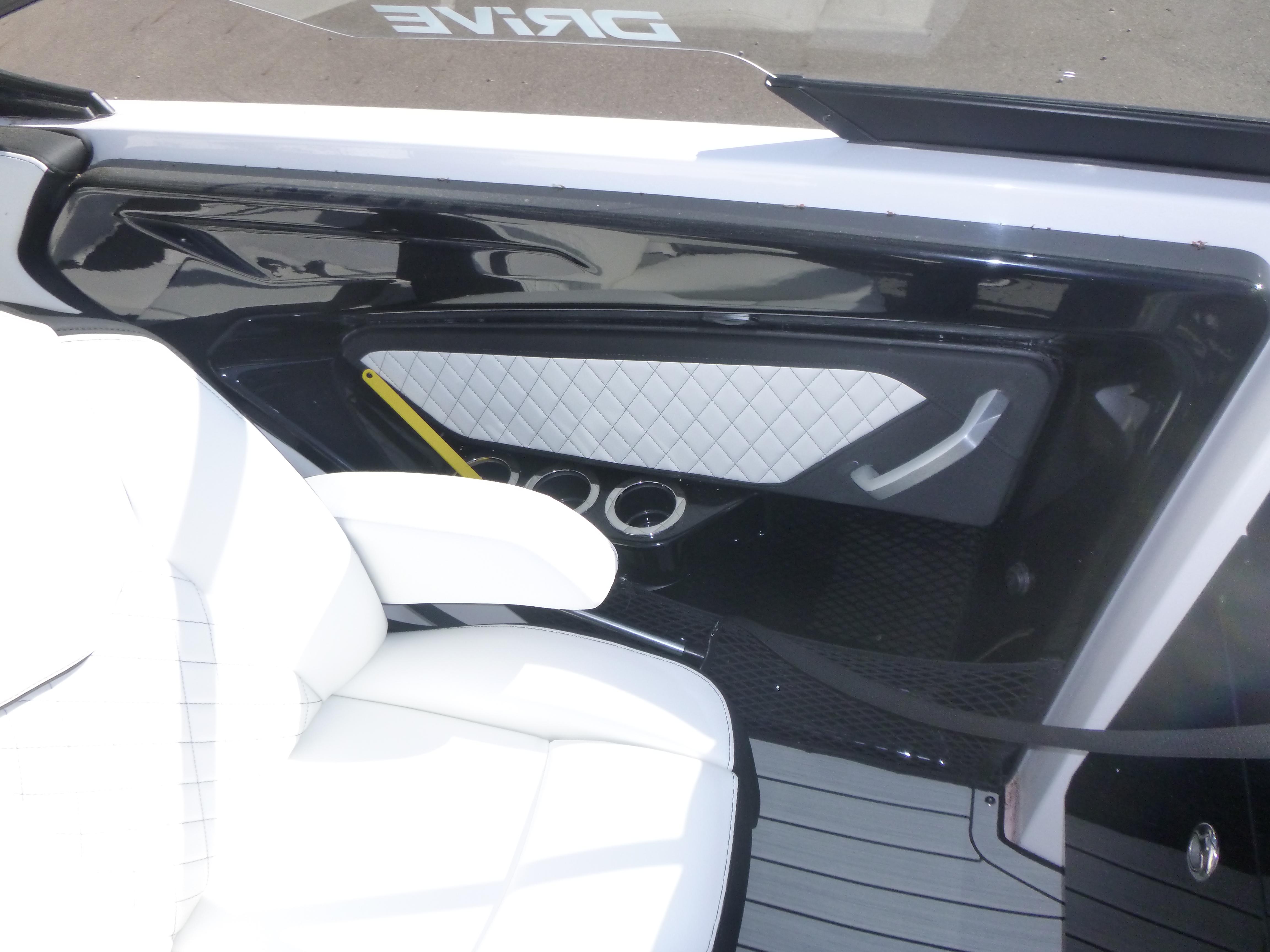 2024 Yamaha Boats 252SD Gallery