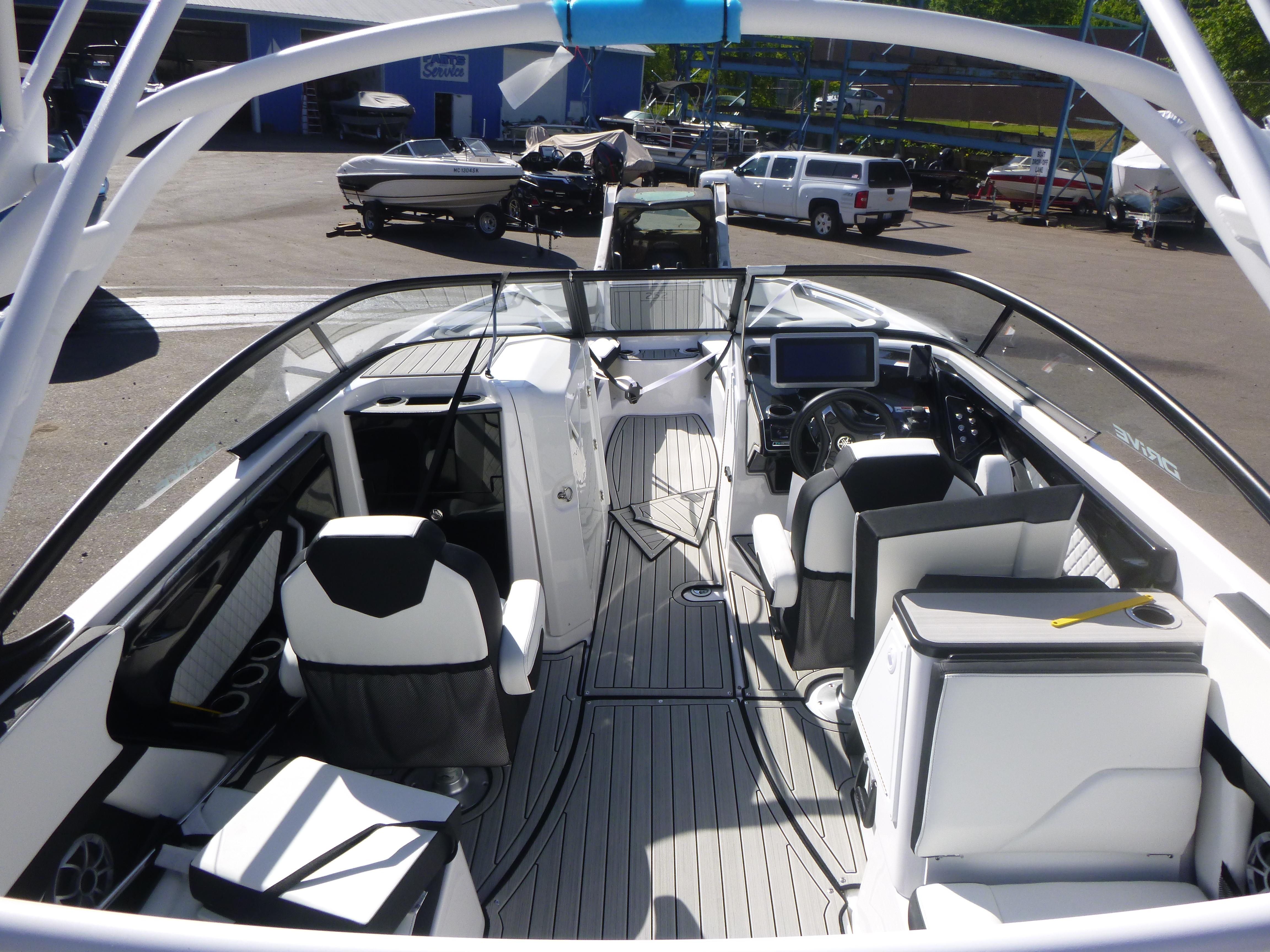 2024 Yamaha Boats 252SD Gallery