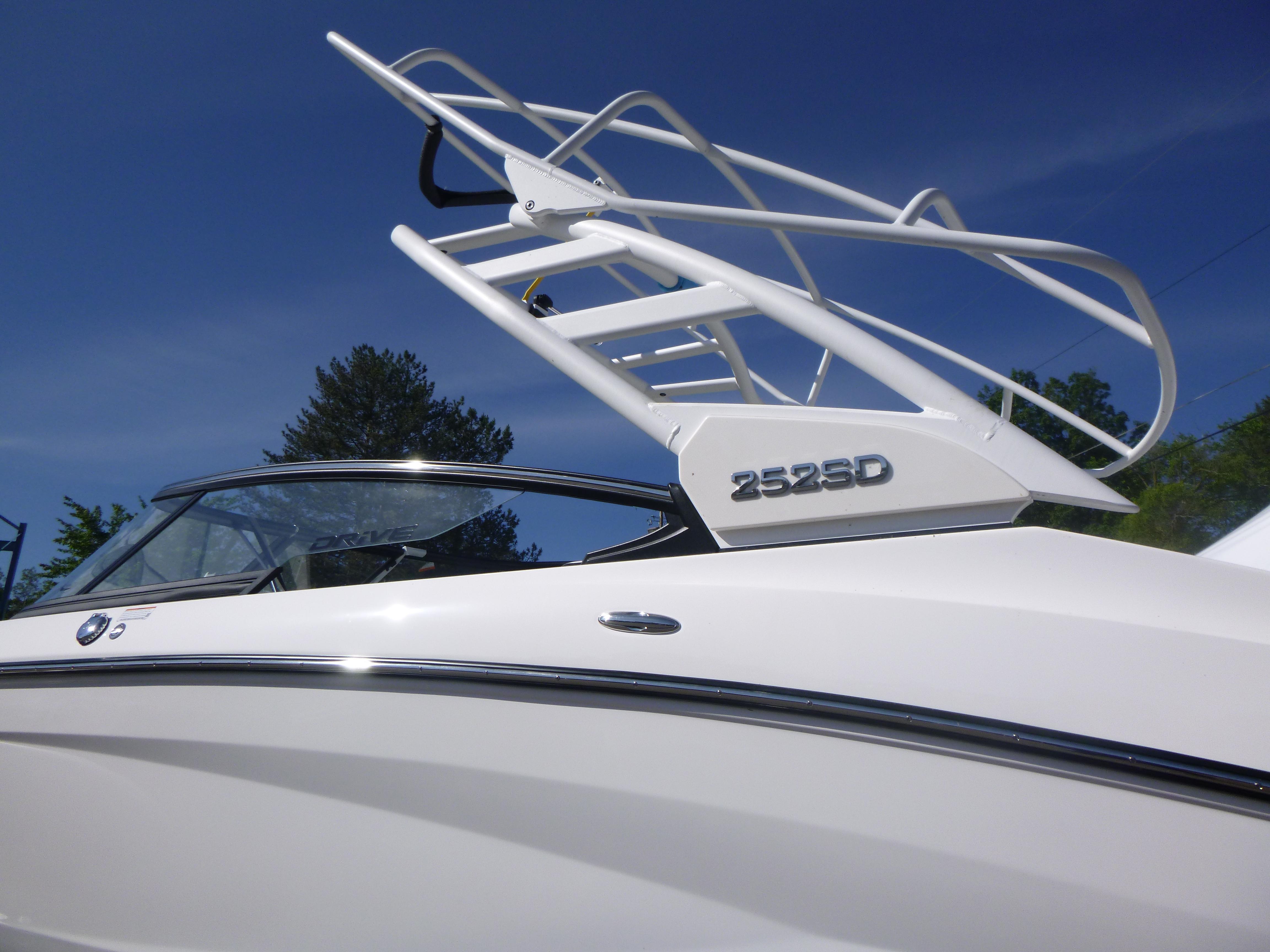2024 Yamaha Boats 252SD Gallery
