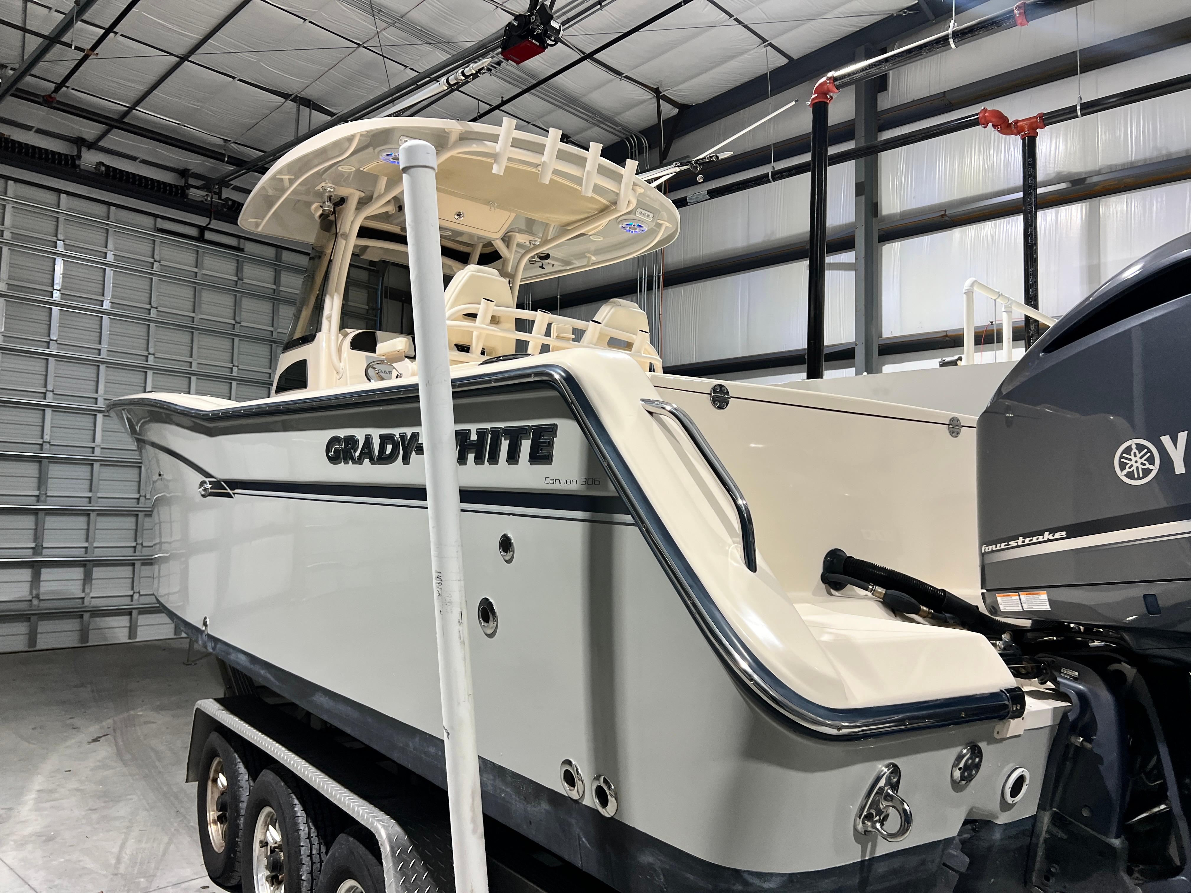 2019 Grady-White Canyon 306