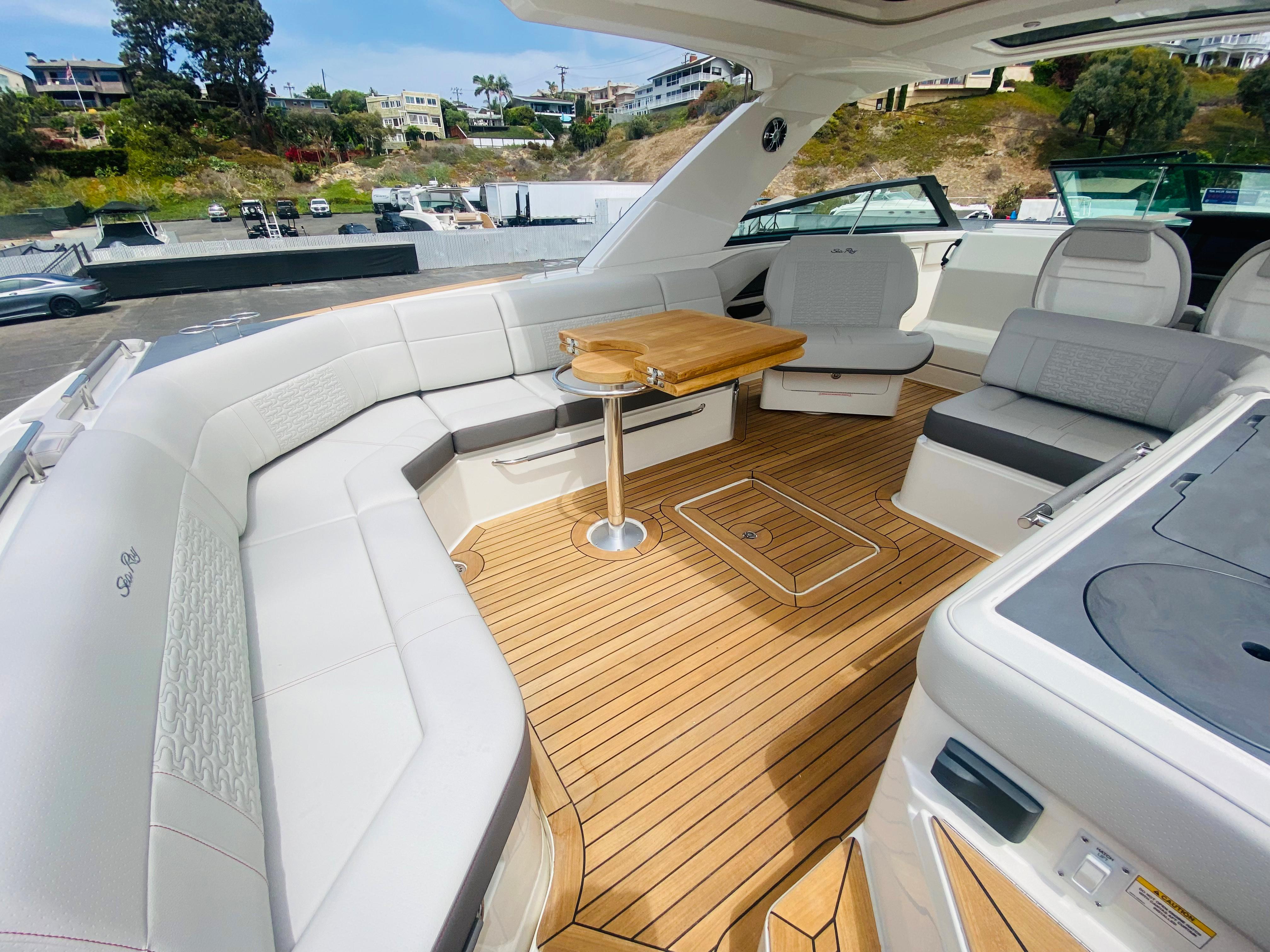 2022 Sea Ray SLX 400 S1401F Sun Country Marine Group